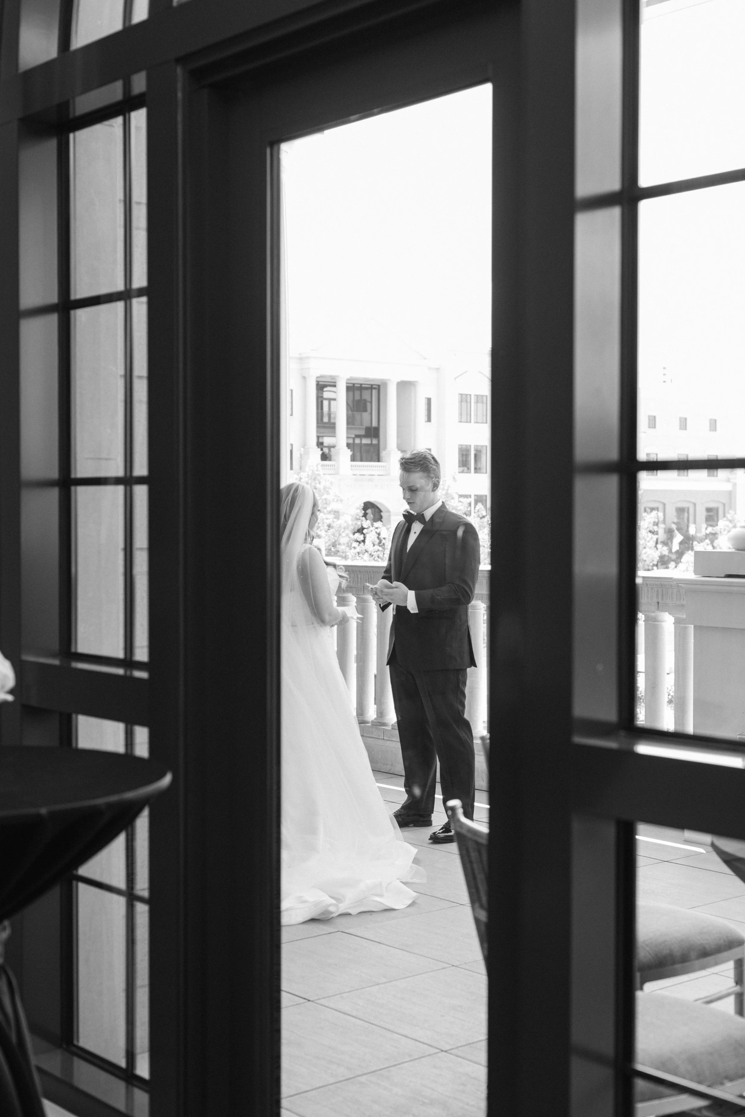 Kristen Bowen Photography, Indianapolis Wedding Photographer, Hotel Carmichael Wedding, first look, private vows