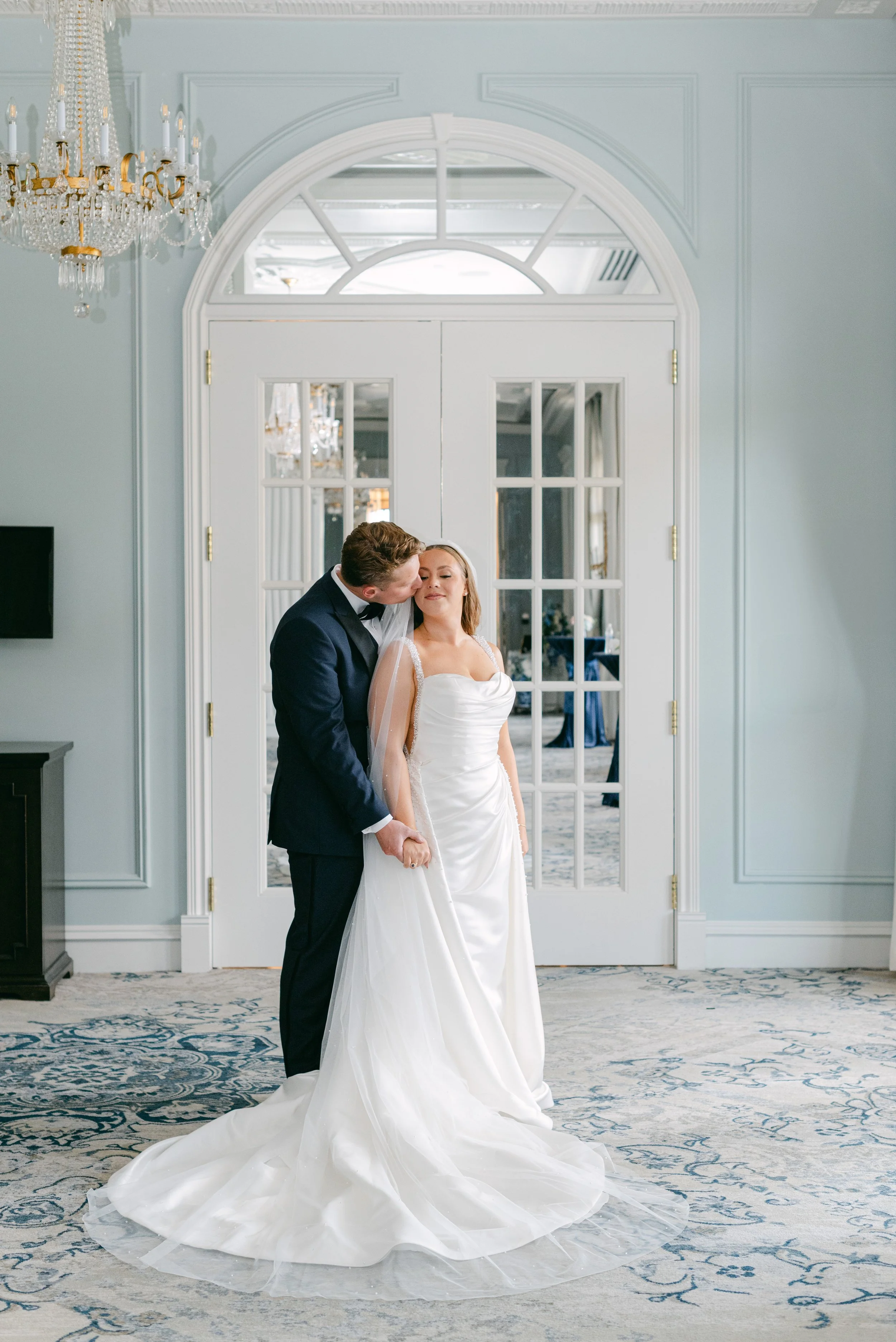 Kristen Bowen Photography, Indianapolis Wedding Photographer, Hotel Carmichael Wedding, Bride and groom portraits