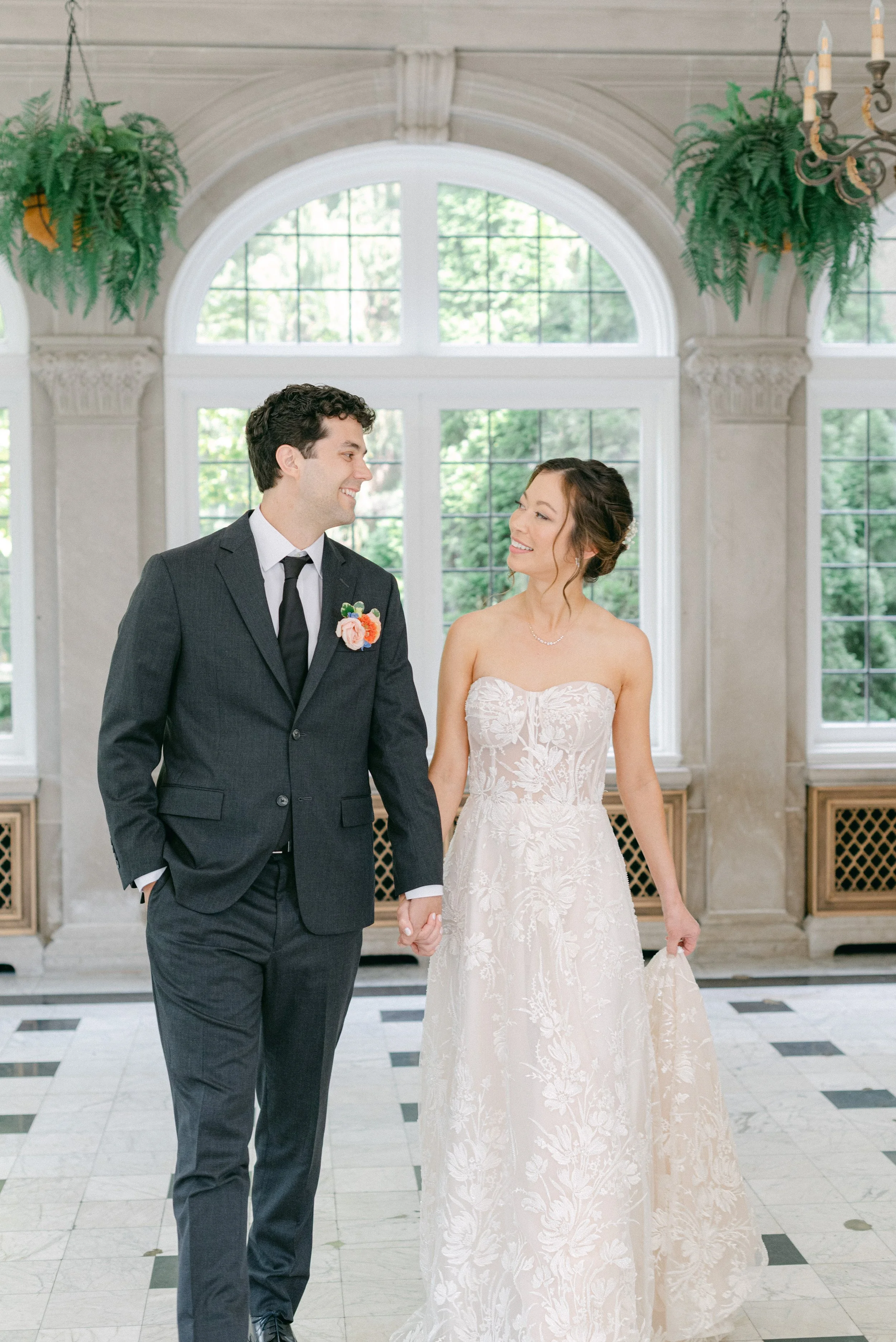 Kristen Bowen Photography, Indianapolis Wedding Photographer, Laurel Hall Wedding, Bride and groom portraits