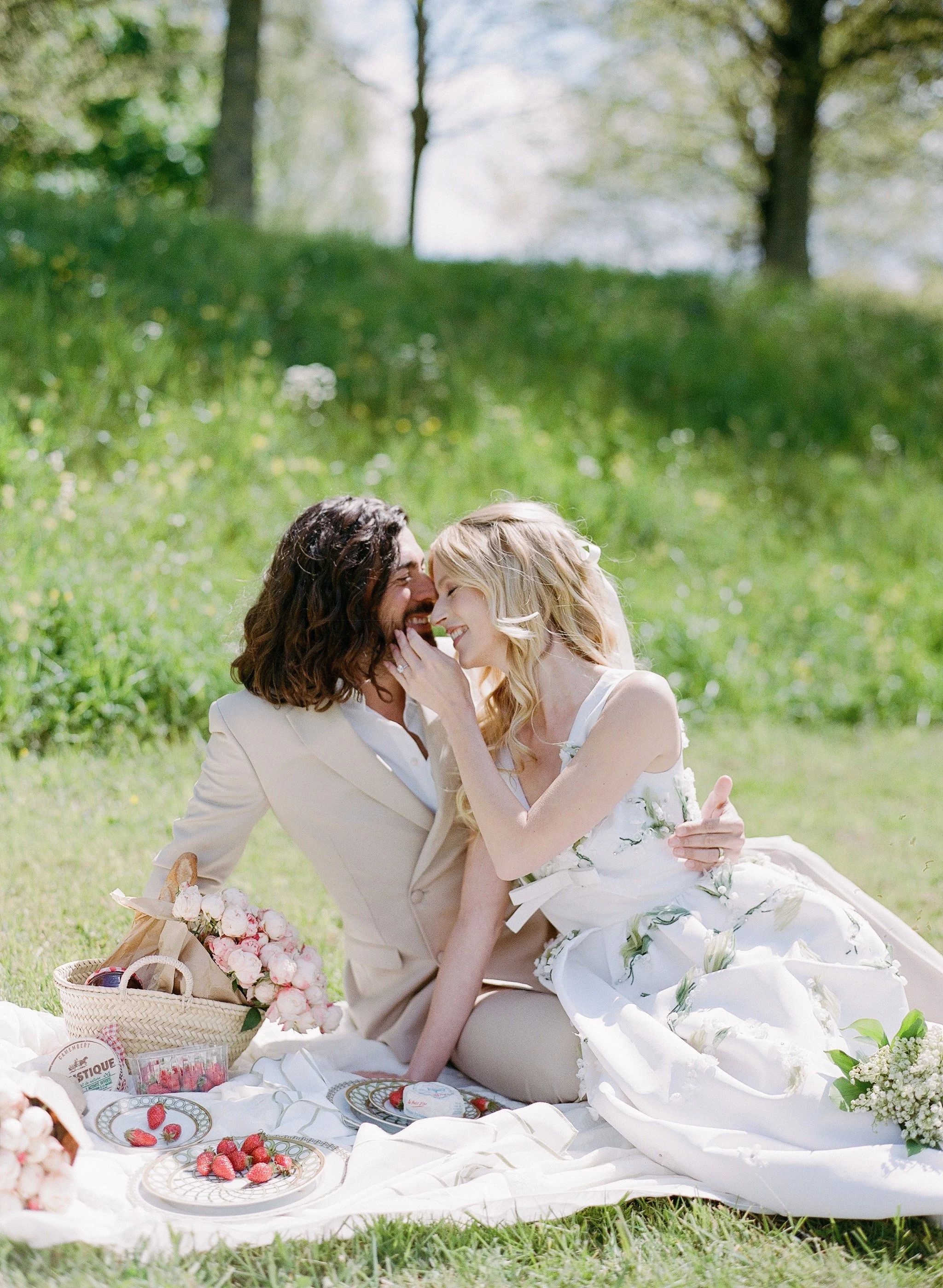 Kristen Bowen Photography, Destination Wedding Photographer, Château du Grand-Lucé engagement, France engagement session, French château engagement photos, Loire Valley engagement photography, fine art wedding photographer