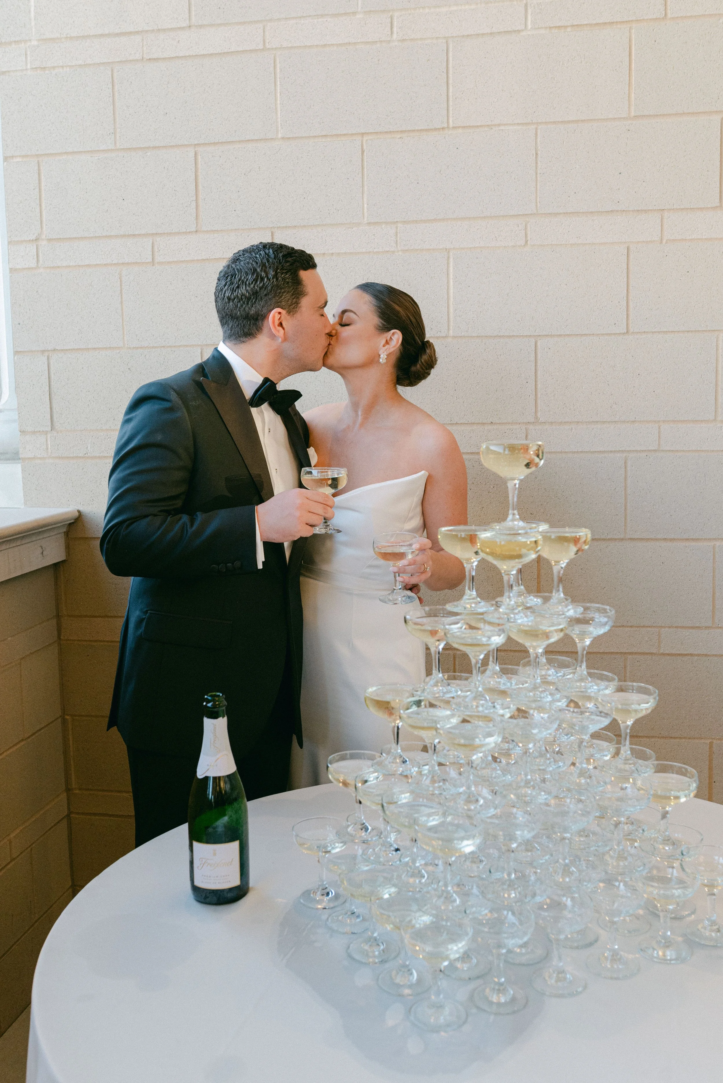 Kristen Bowen Photography, Indianapolis Wedding Photographer, Hotel Carmichael Wedding, Wedding Reception