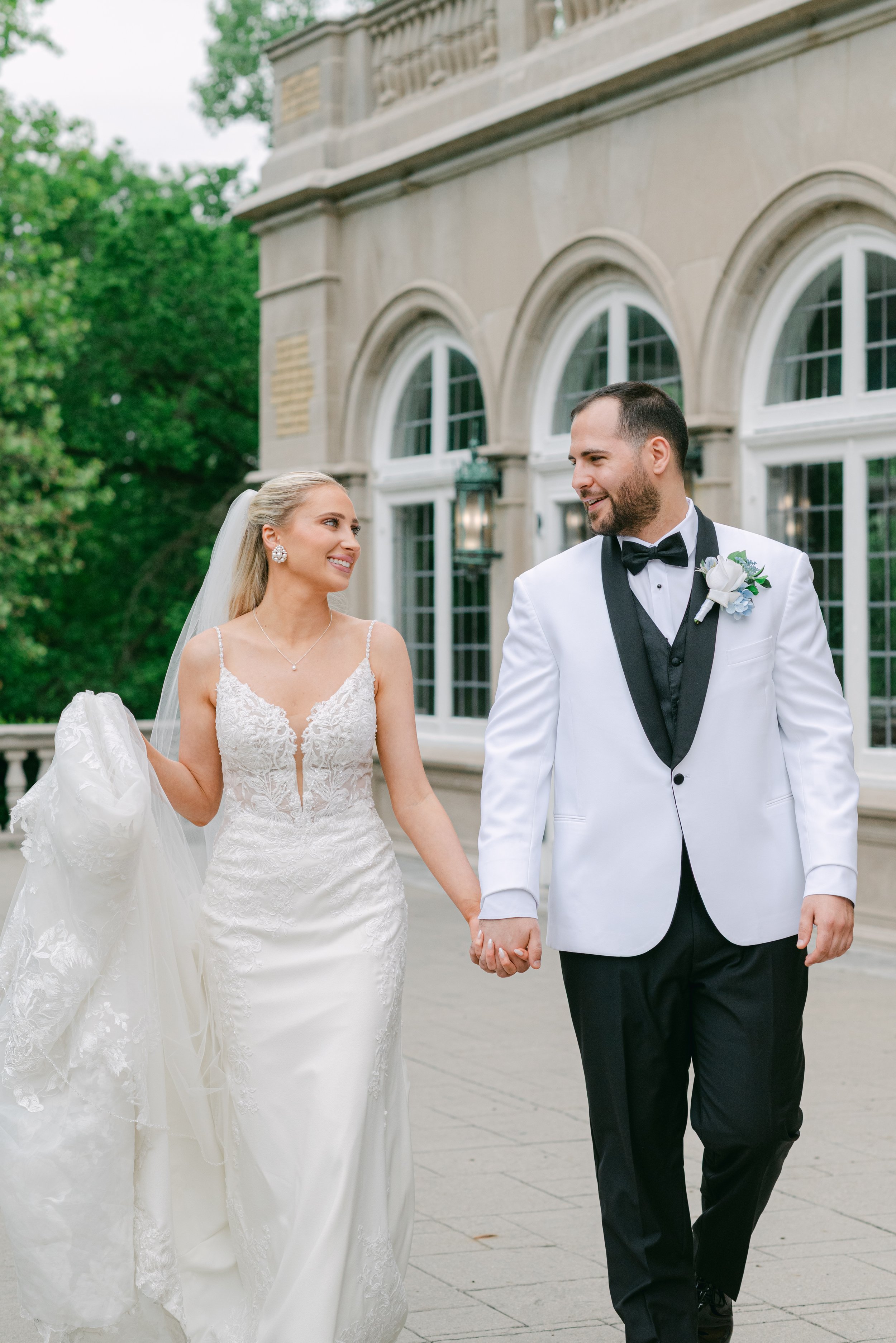 Kristen Bowen Photography, Indianapolis Wedding Photographer, Laurel Hall Wedding, Bride and Groom portraits