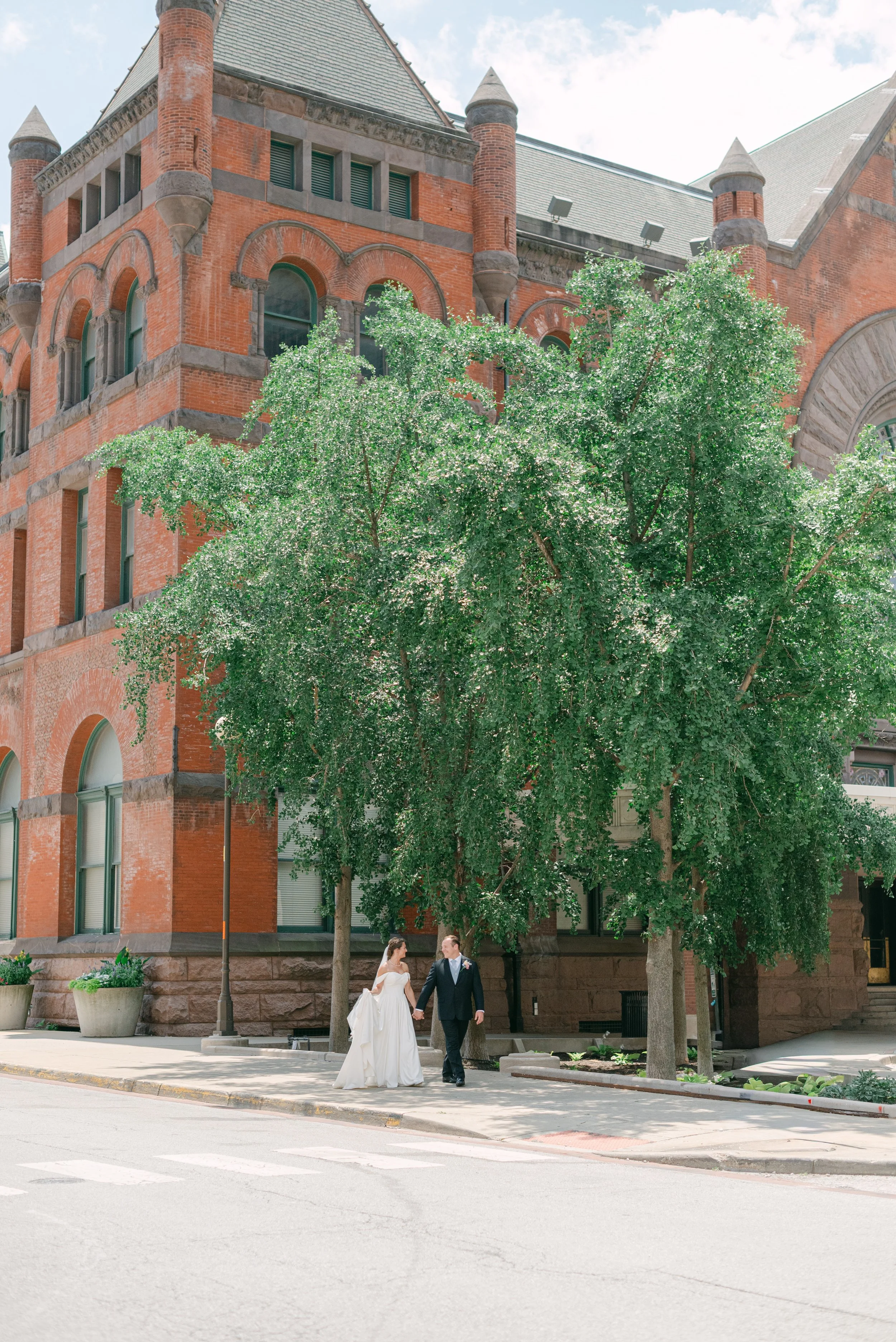 Kristen Bowen Photography, Indianapolis Wedding Photographer, Union Station Wedding, Bride and Groom Portraits