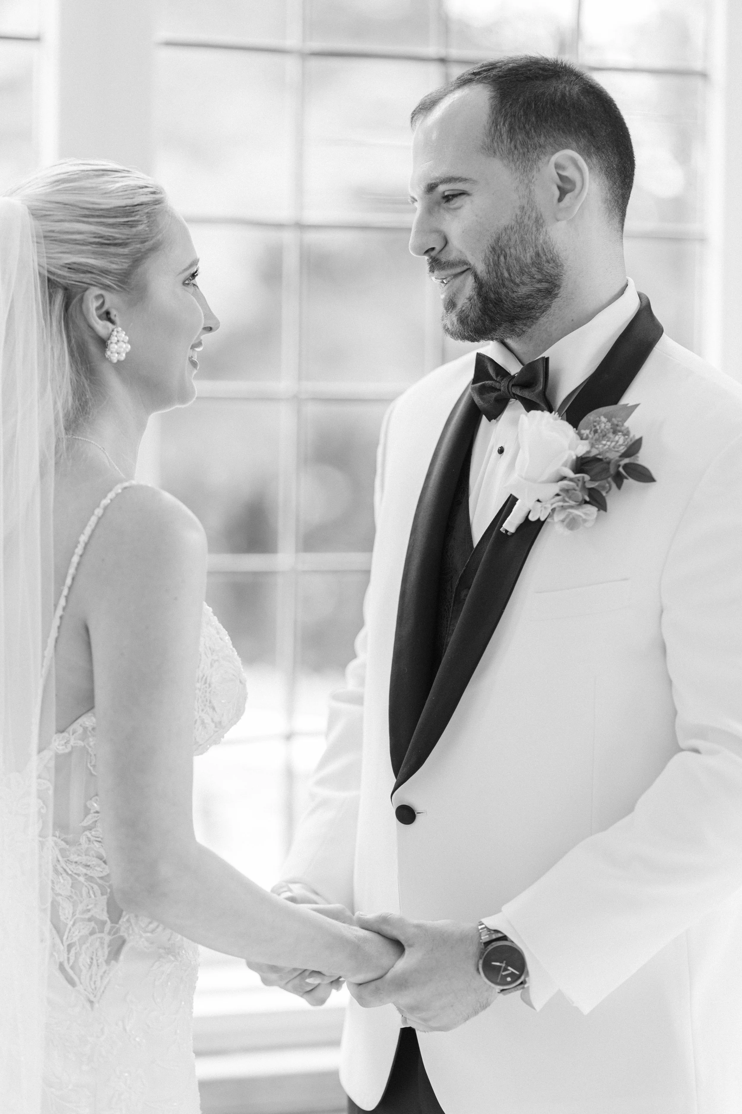 Kristen Bowen Photography, Indianapolis Wedding Photographer, Laurel Hall Wedding, First loook