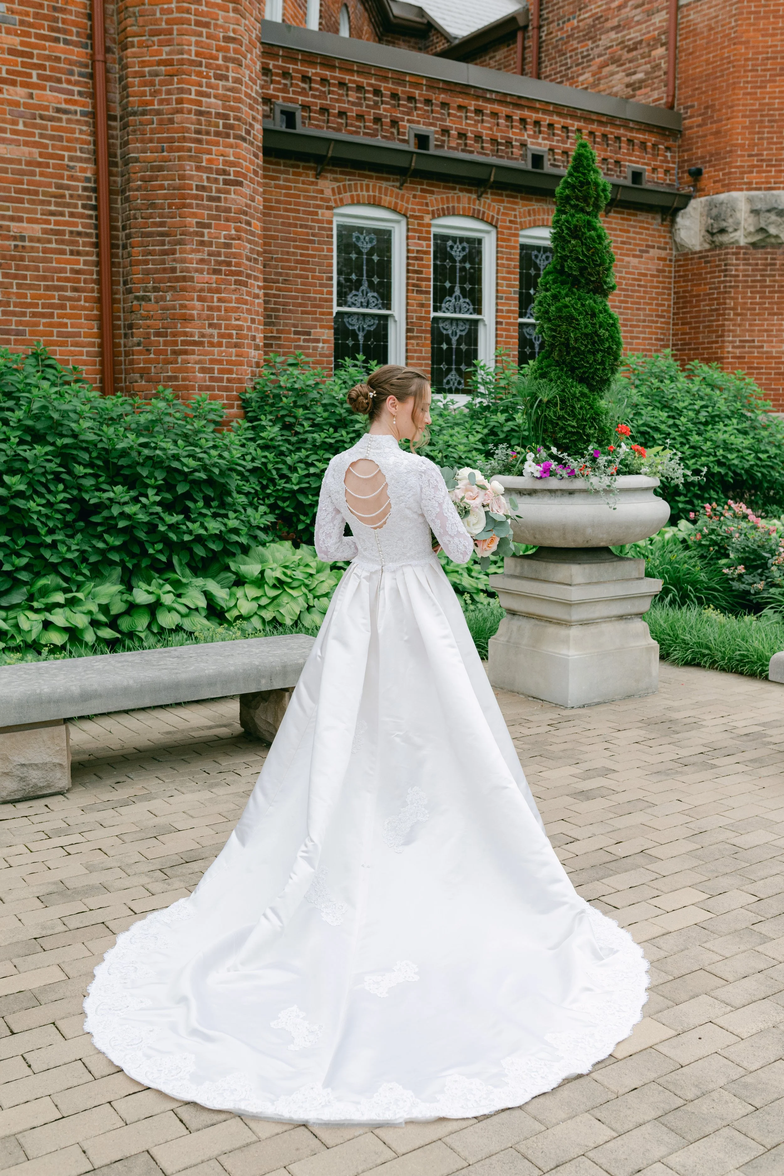 Kristen Bowen Photography, Indianapolis Wedding Photographer, Indiana Landmark Wedding