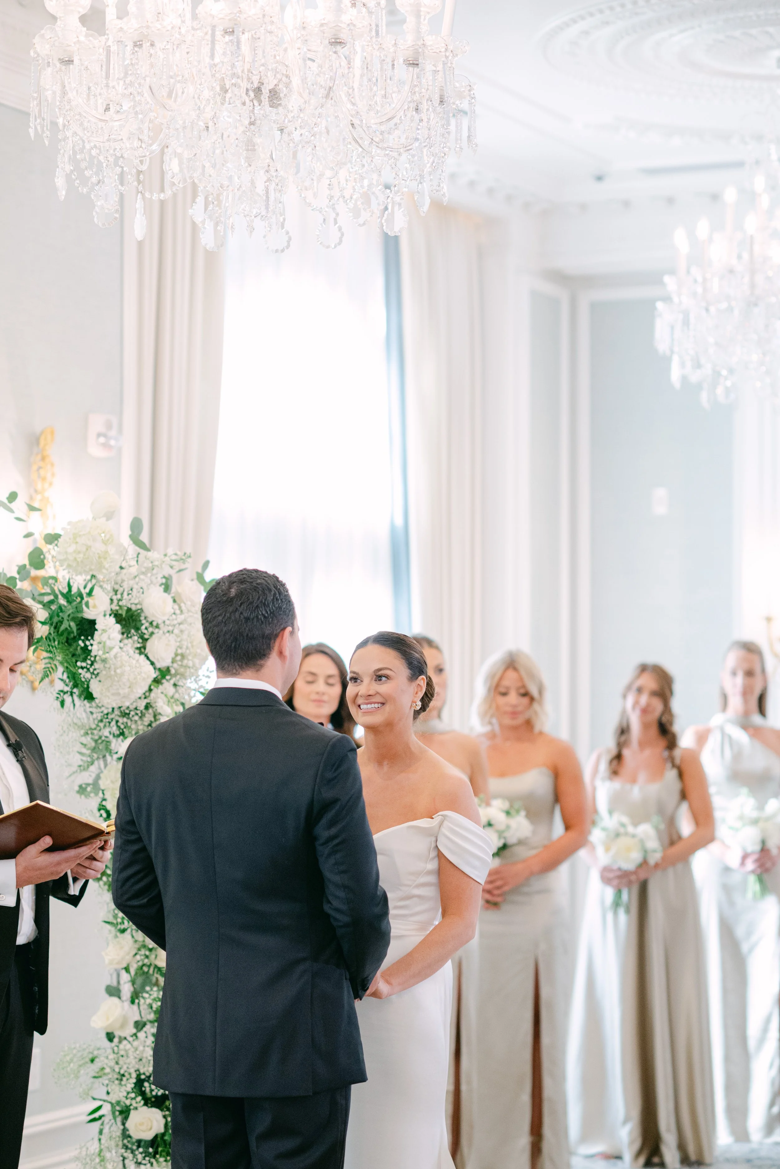 Kristen Bowen Photography, Indianapolis Wedding Photographer, Hotel Carmichael Wedding, wedding ceremony