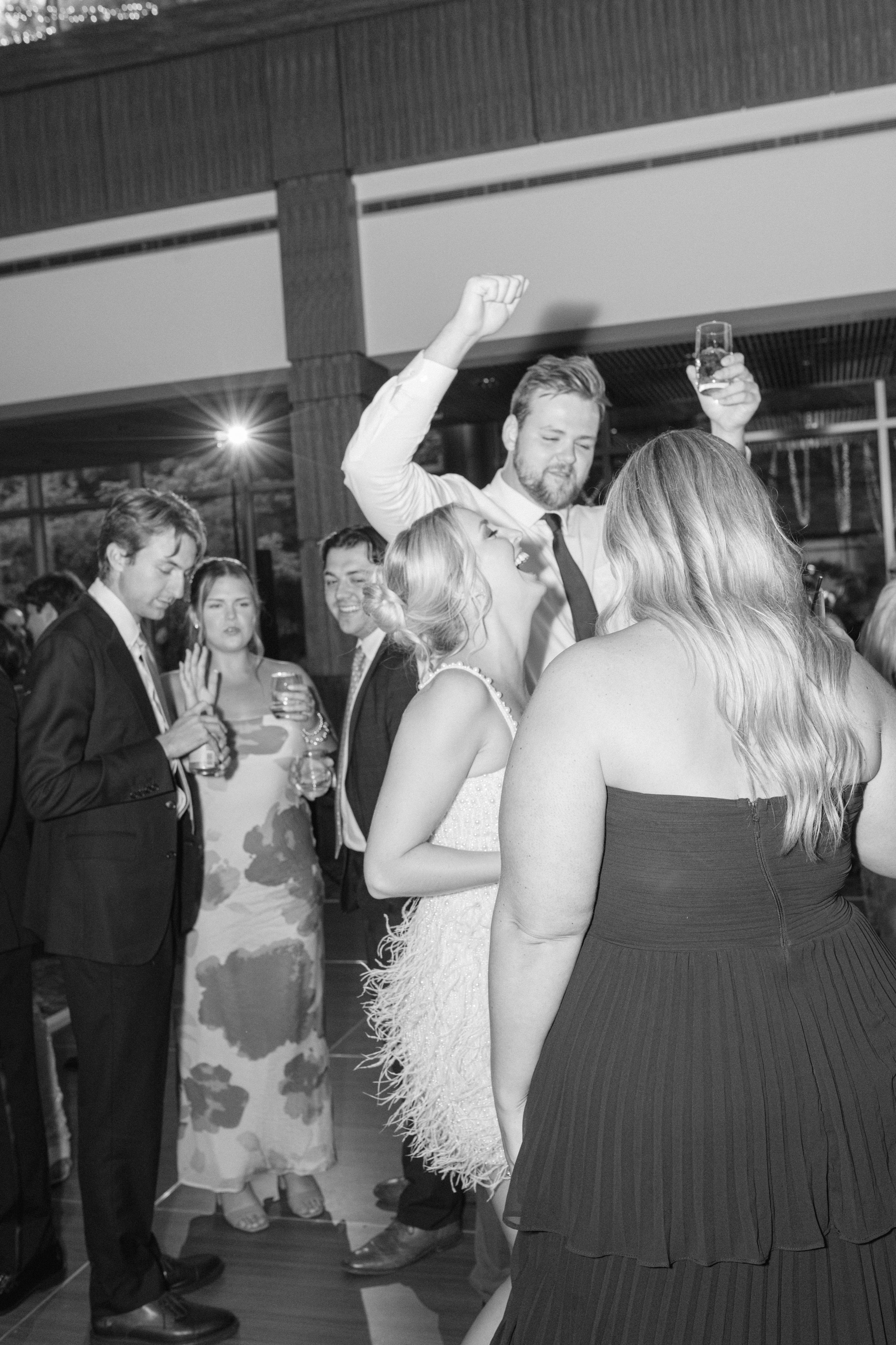 Kristen Bowen Photography, Indianapolis Wedding Photographer, Newfields Wedding, wedding reception