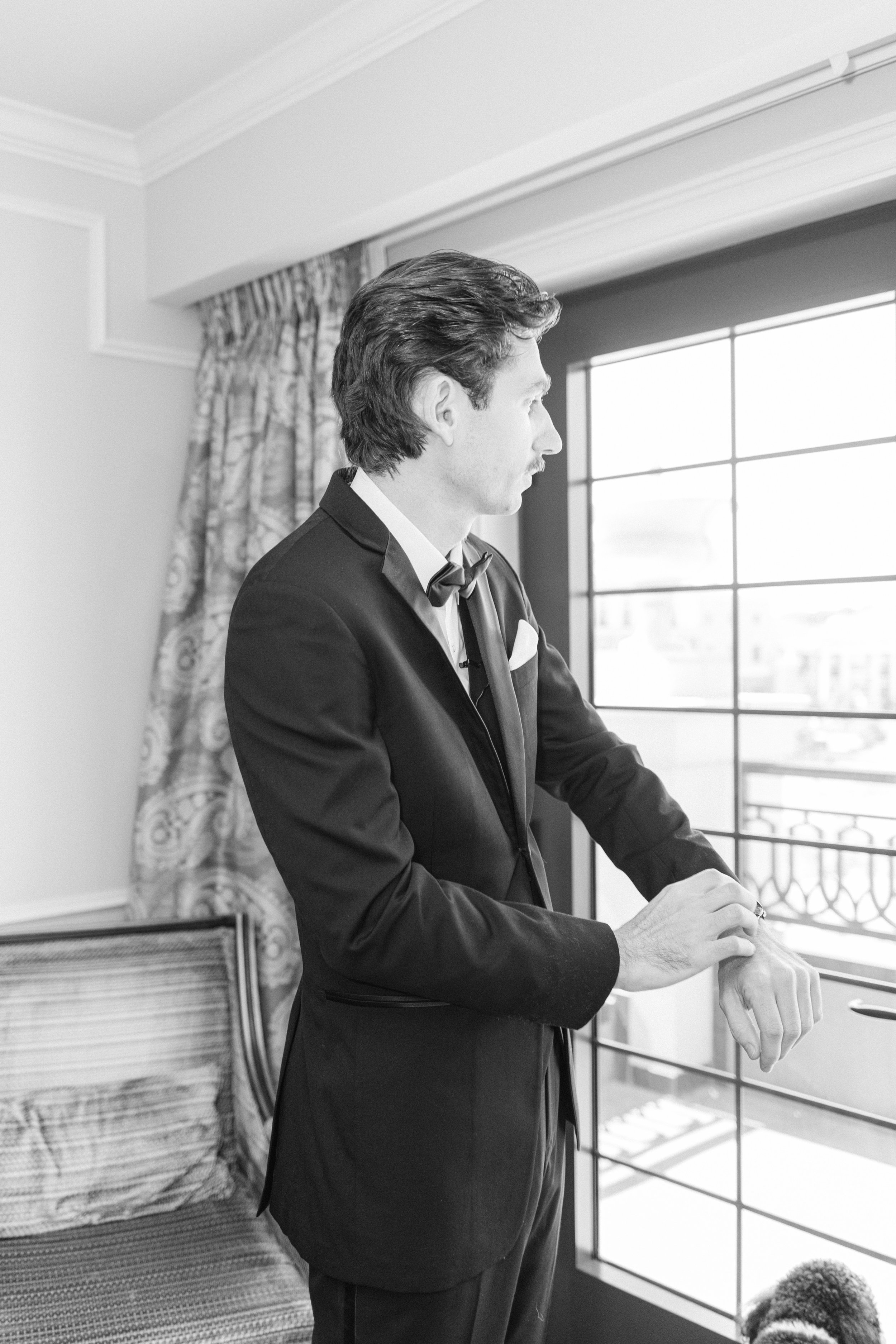 Kristen Bowen Photography, Indianapolis Wedding Photographer, Hotel Carmichael Wedding, Groom getting ready