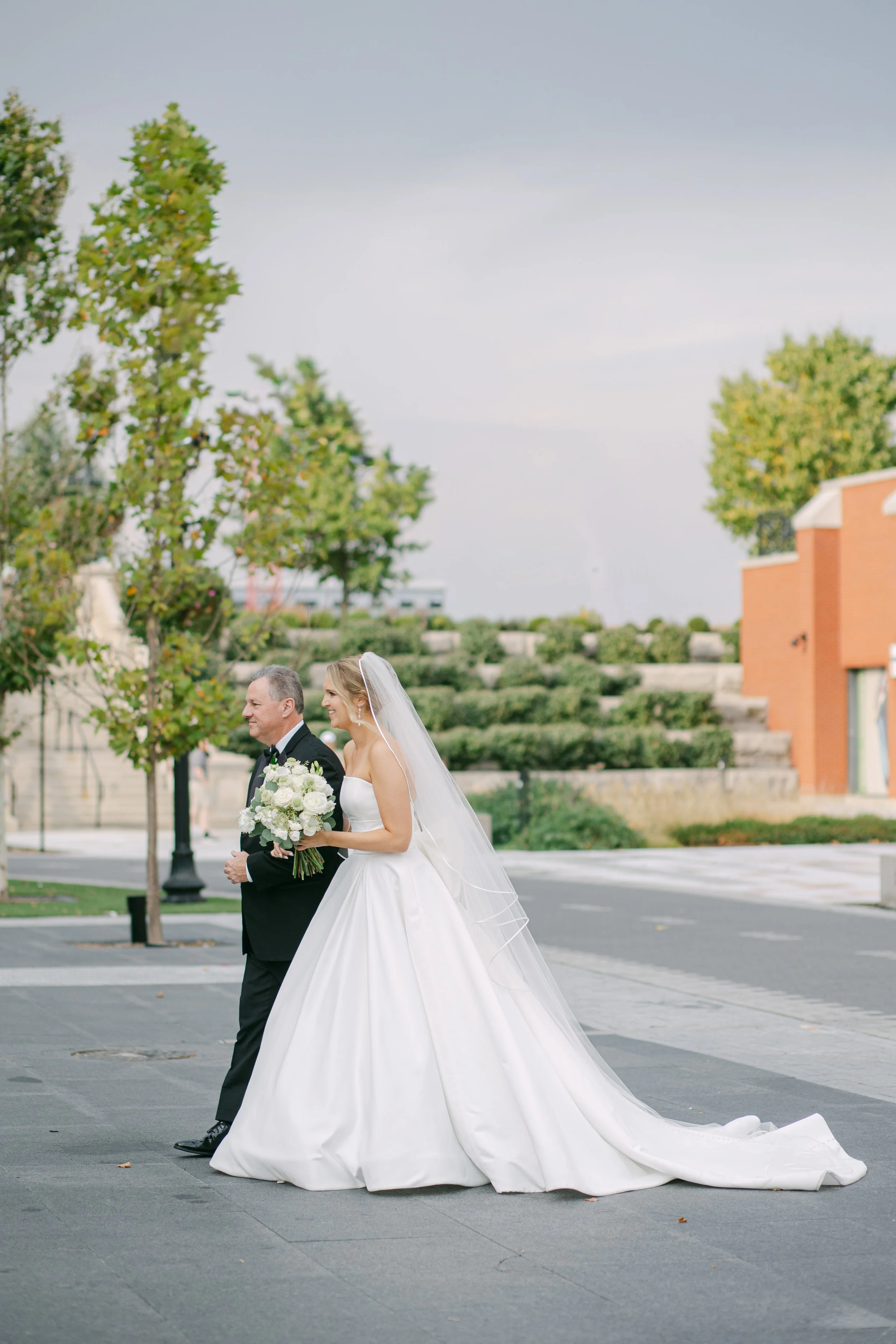 Kristen Bowen Photography, Indianapolis Wedding Photographer, Hotel Carmichael Wedding, wedding ceremony