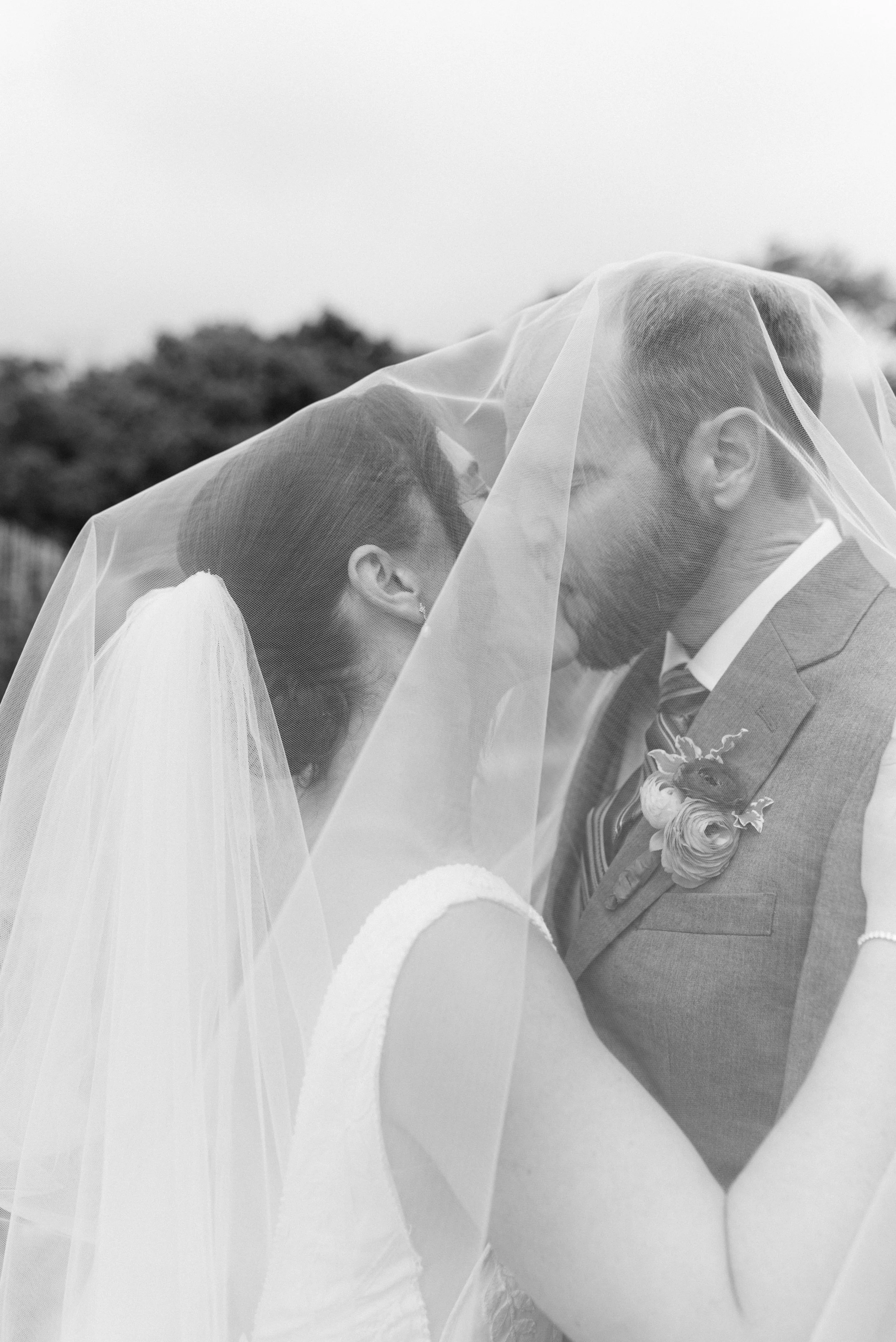 Kristen Bowen Photography, Indianapolis Wedding Photographer, Artisan Acres Wedding, Bride and groom portraits
