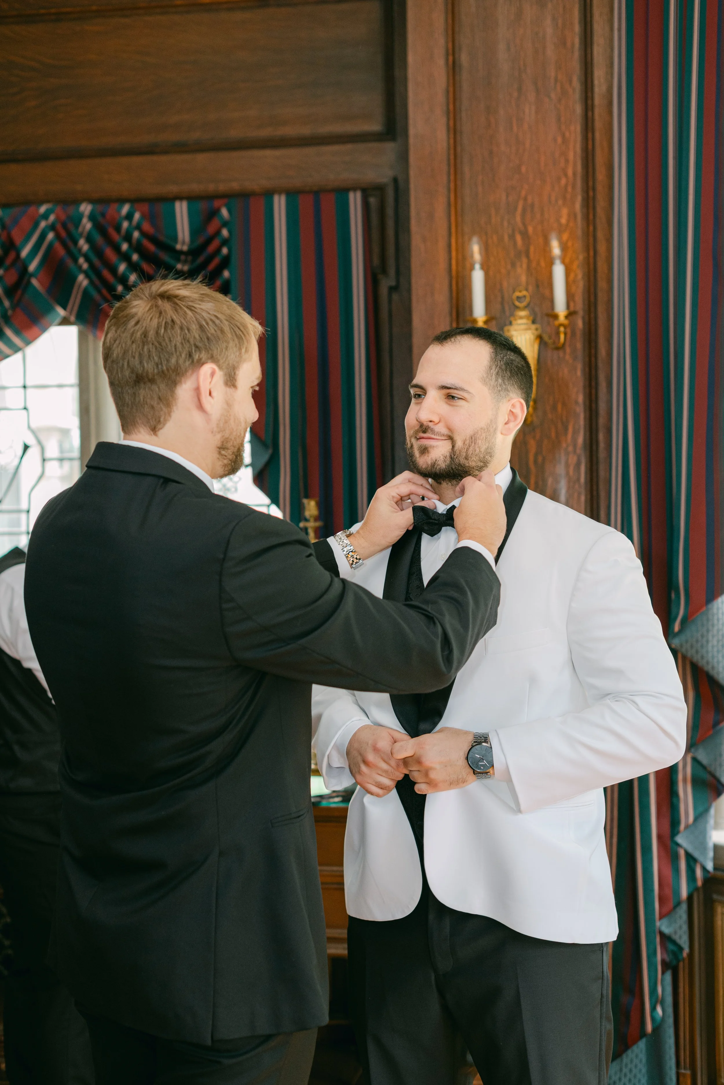 Kristen Bowen Photography, Indianapolis Wedding Photographer, Laurel Hall Wedding, Groom getting ready