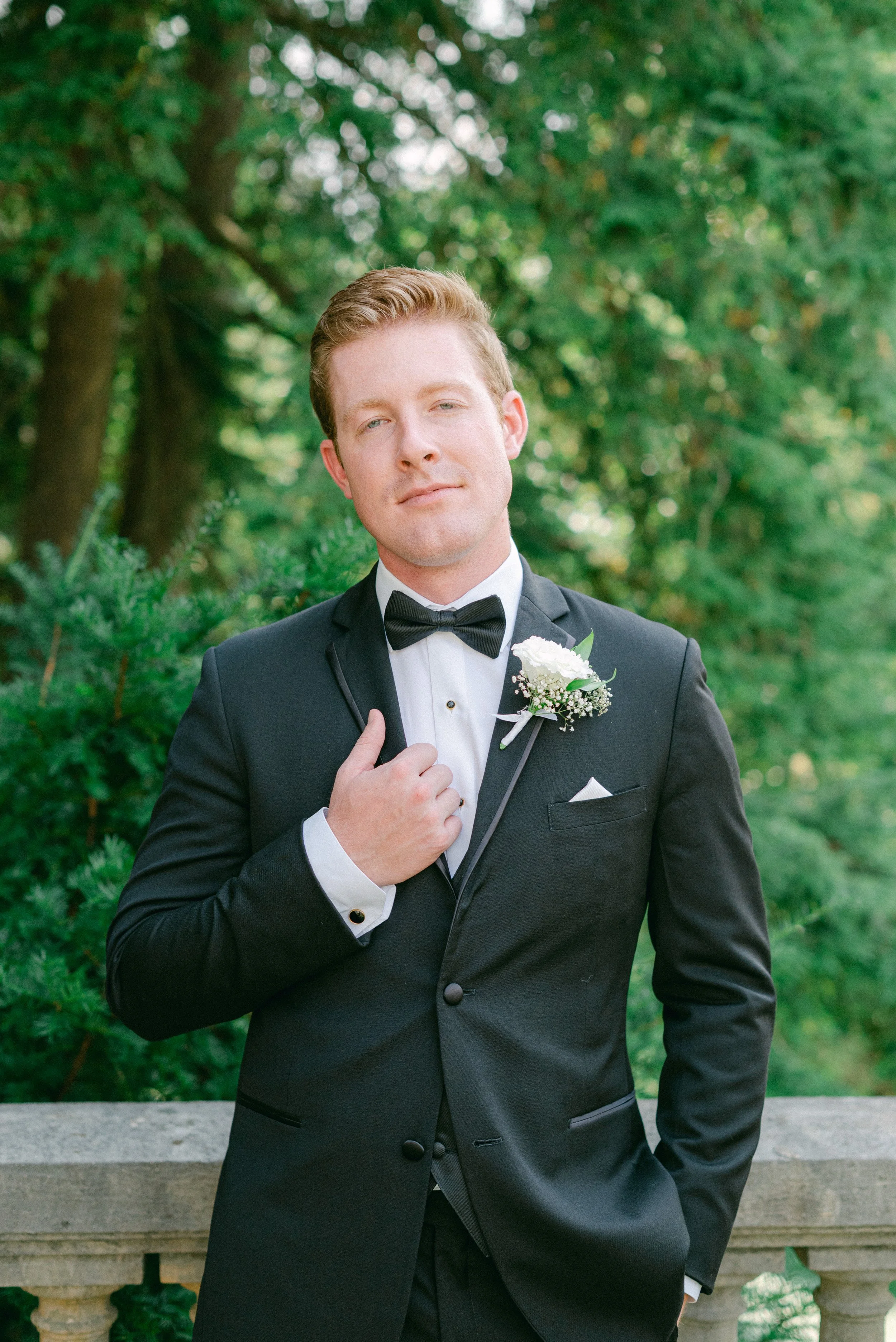 Kristen Bowen Photography, Indianapolis Wedding Photographer, Newfields Wedding, groom portraits