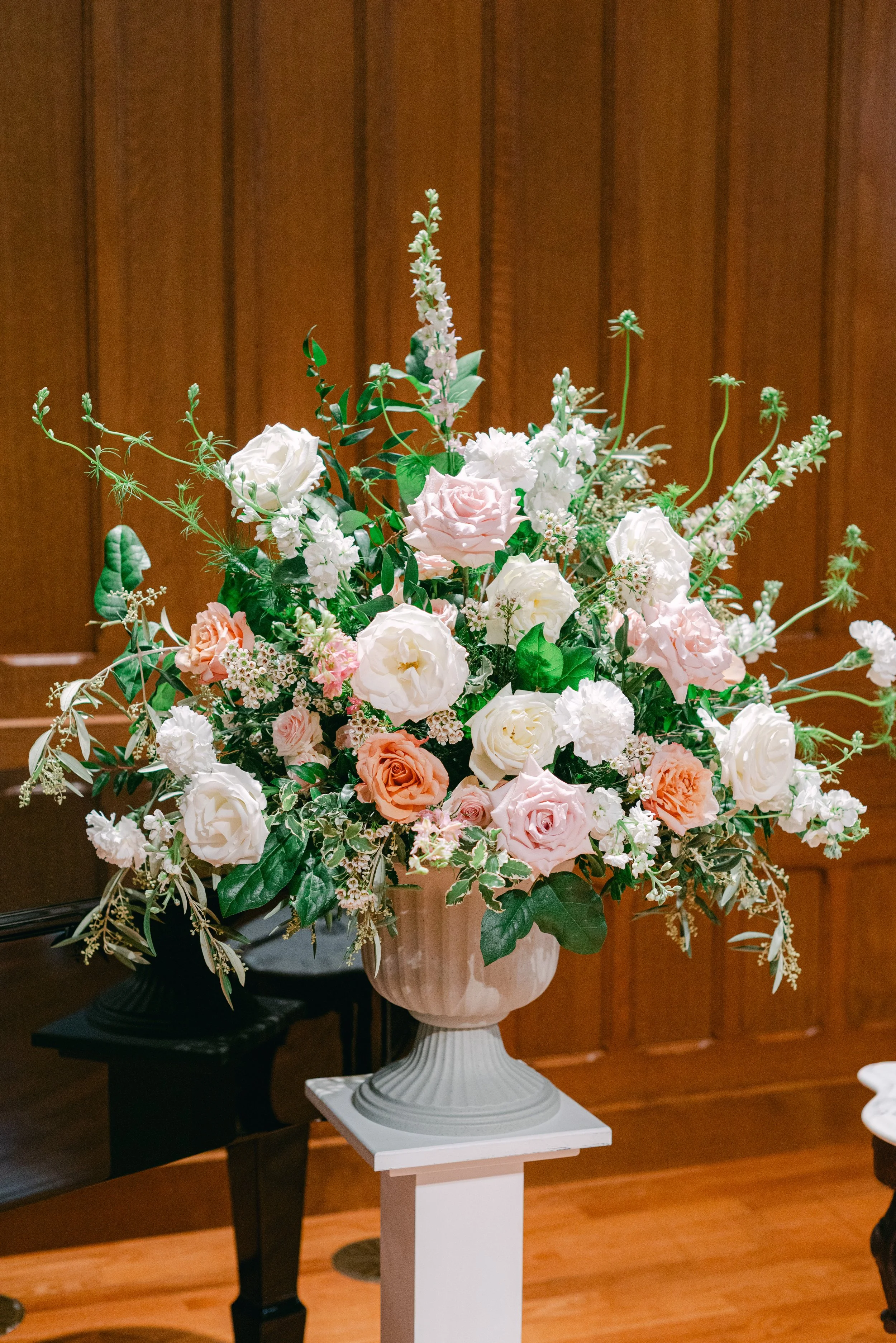 Kristen Bowen Photography, Indianapolis Wedding Photographer, Indiana Landmark Wedding