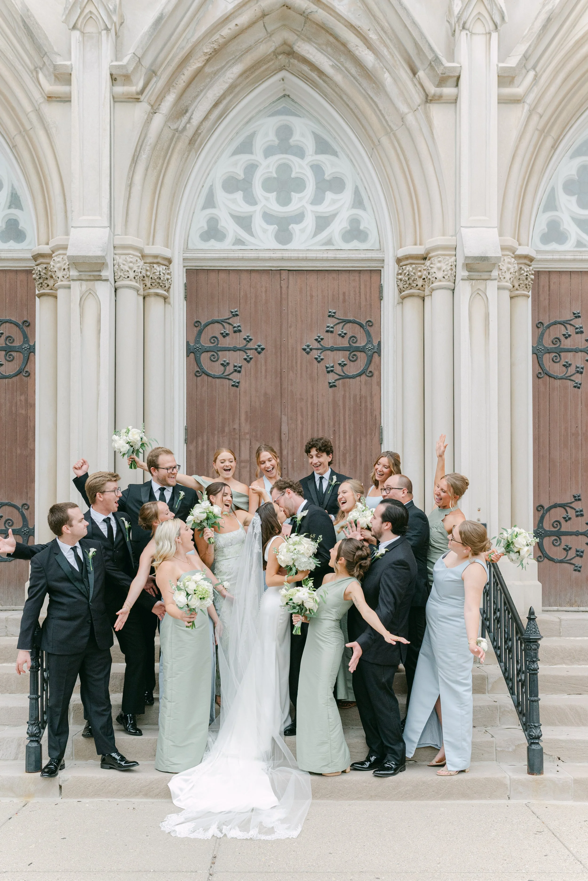 Kristen Bowen Photography, Indianapolis Wedding Photographer,  Chatham Hills Wedding, Bridal party portraits