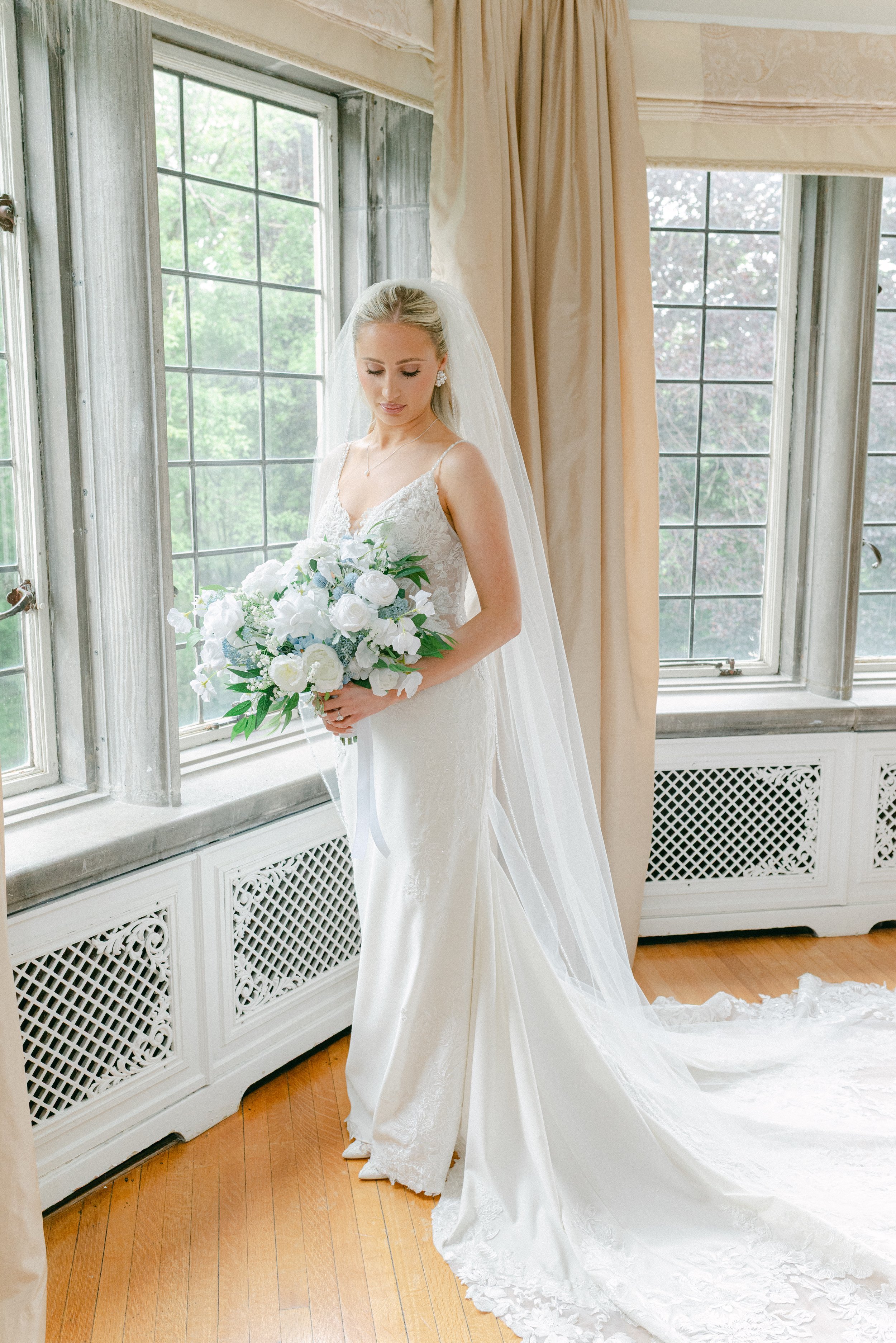Kristen Bowen Photography, Indianapolis Wedding Photographer, Laurel Hall Wedding, Bridal Portraits
