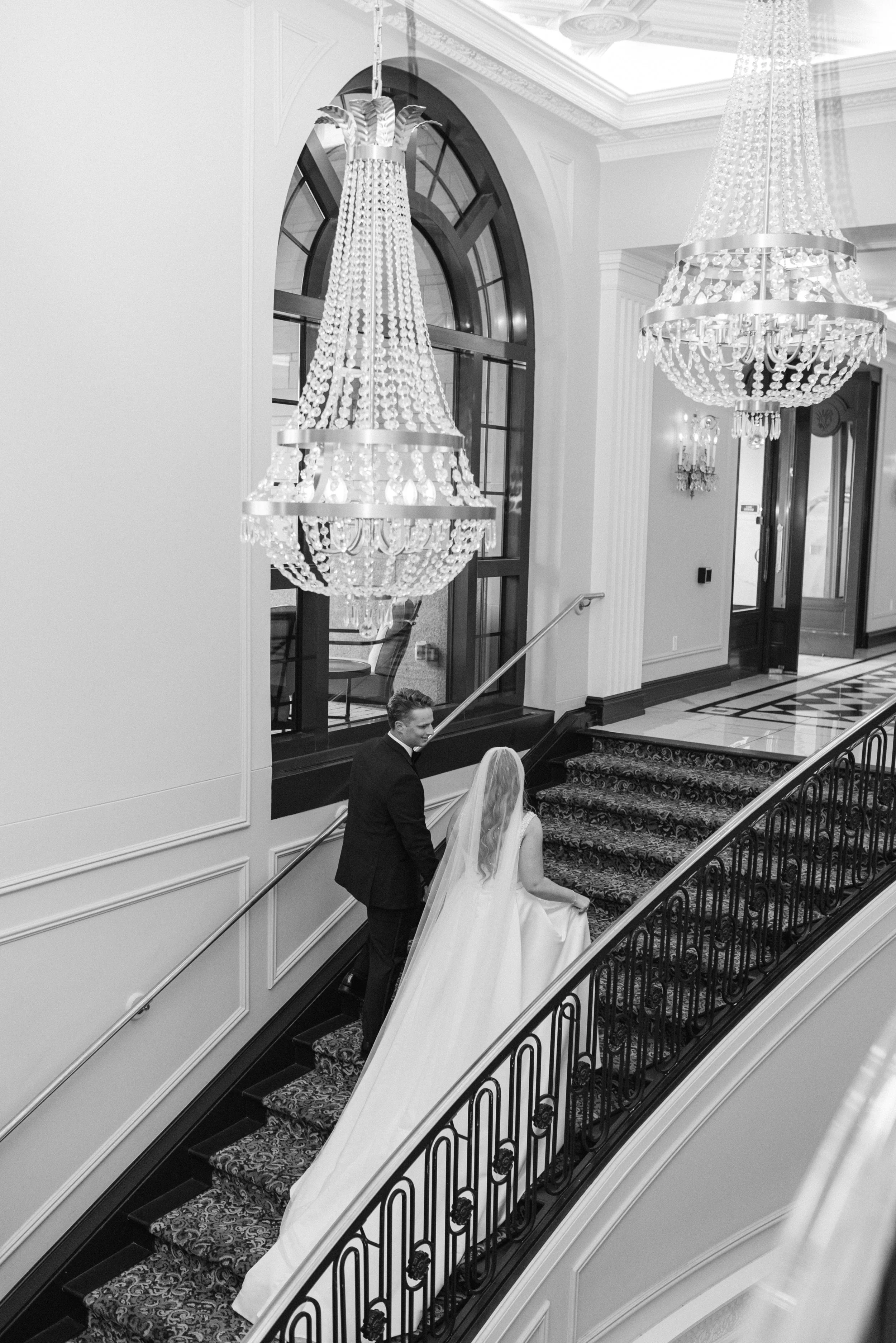 Kristen Bowen Photography, Indianapolis Wedding Photographer, Hotel Carmichael Wedding, Bride and groom portraits