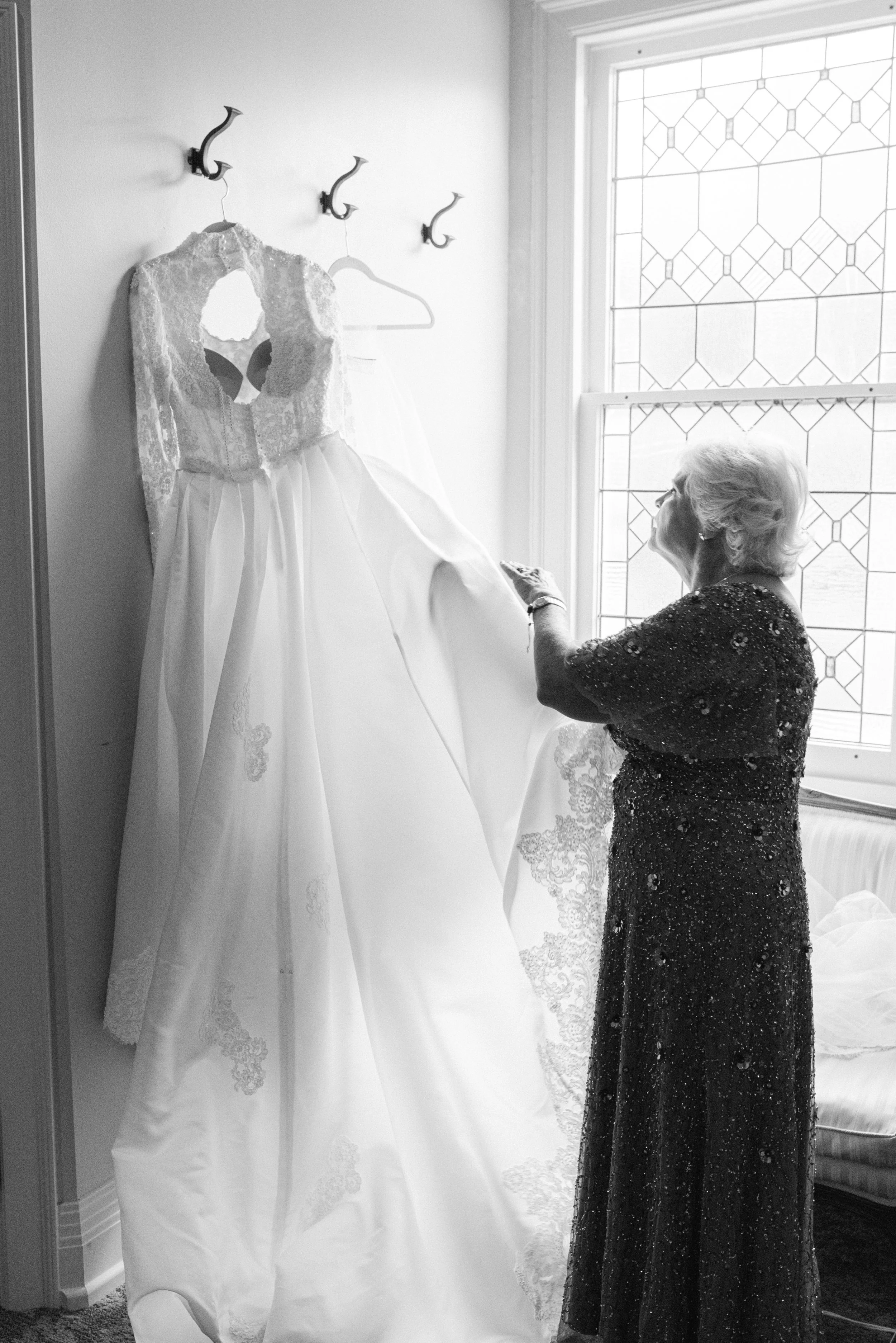 Kristen Bowen Photography, Indianapolis Wedding Photographer, Indiana Landmark Wedding