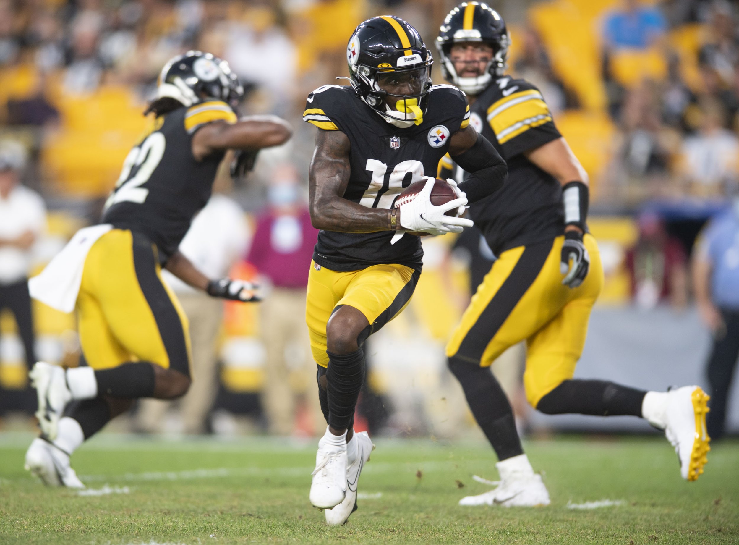  Steelers wide receiver Diontae Johnson runs with the ball during their game against the Detroit Lions on Saturday, August 21, 2021, at Heinz Field on the North Shore of Pittsburgh. (Emily Matthews/Post-Gazette)  