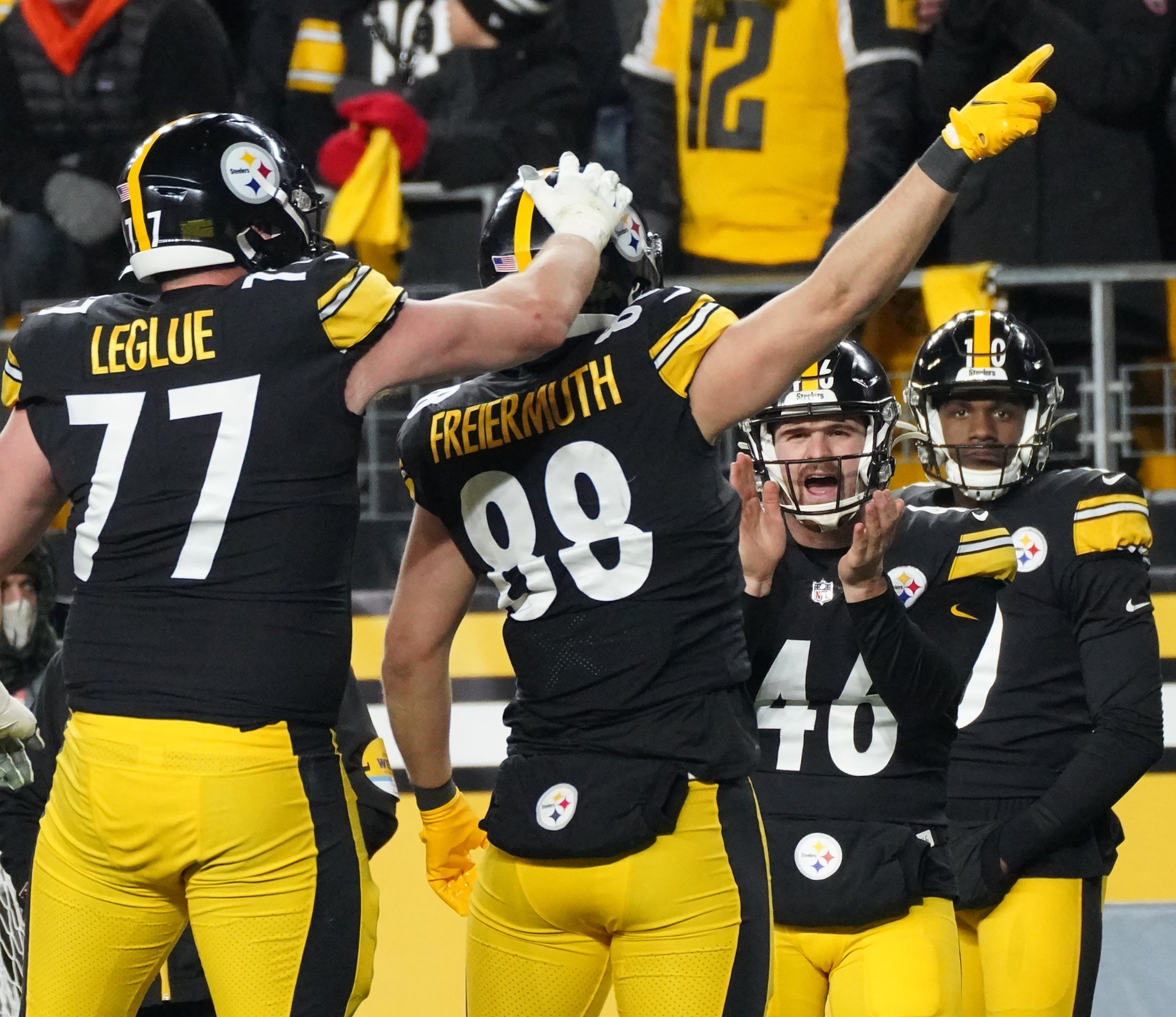 Steelers long snapper Christian Kuntz (46) celebrates after tight end Pat Freiermuth made a first down against the Browns on Monday, Jan. 3, 2022, at Heinz Field on the North Shore in Pittsburgh. (Emily Matthews/Post-Gazette) 