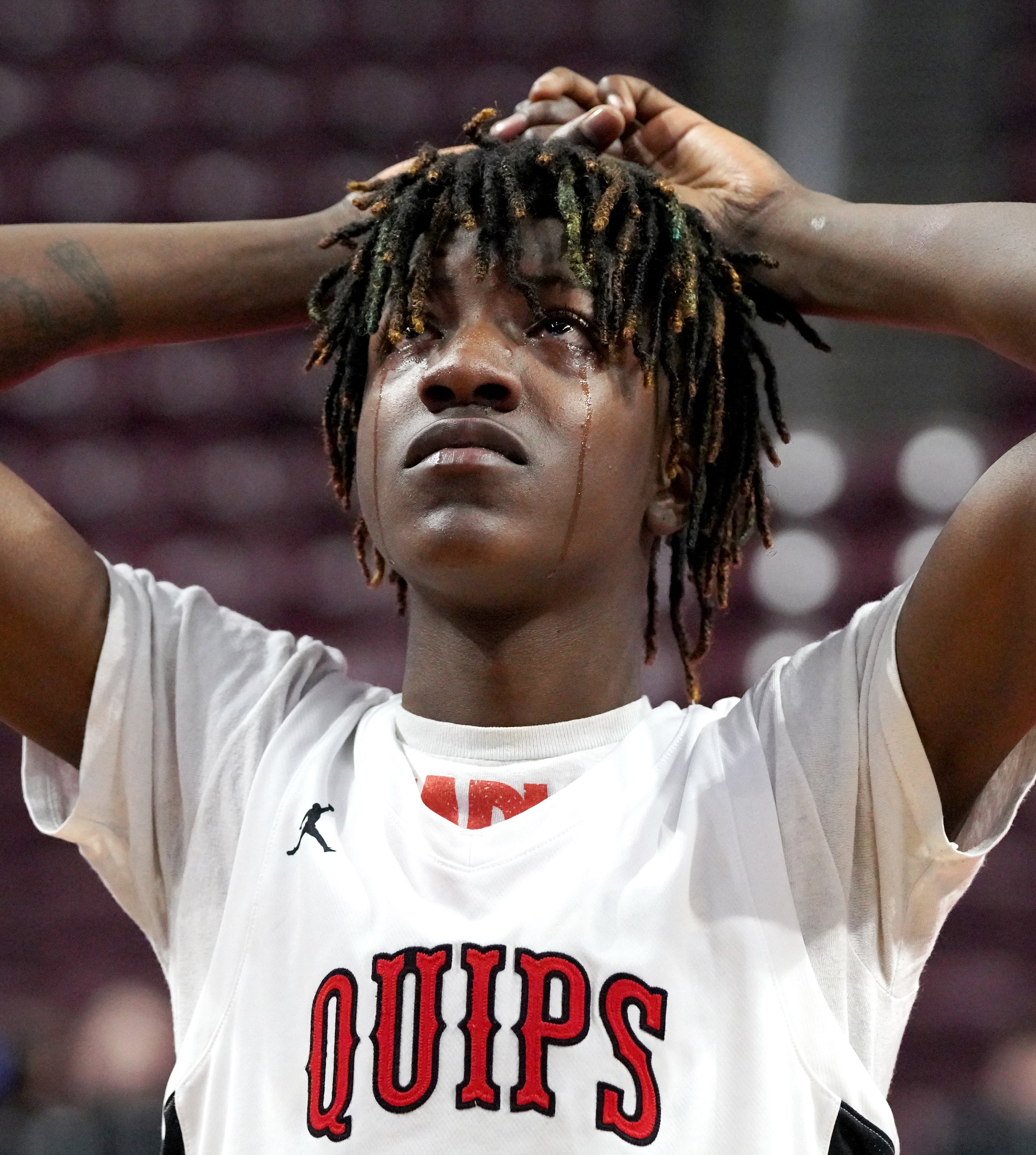  Aliquippa’s Damar Freeman reacts after his team's 76-58 loss against Devon Prep in the PIAA class 3A boys basketball championship on Saturday, March 26, 2022, at Giant Center in Hershey, Pa. (Emily Matthews/Post-Gazette)  