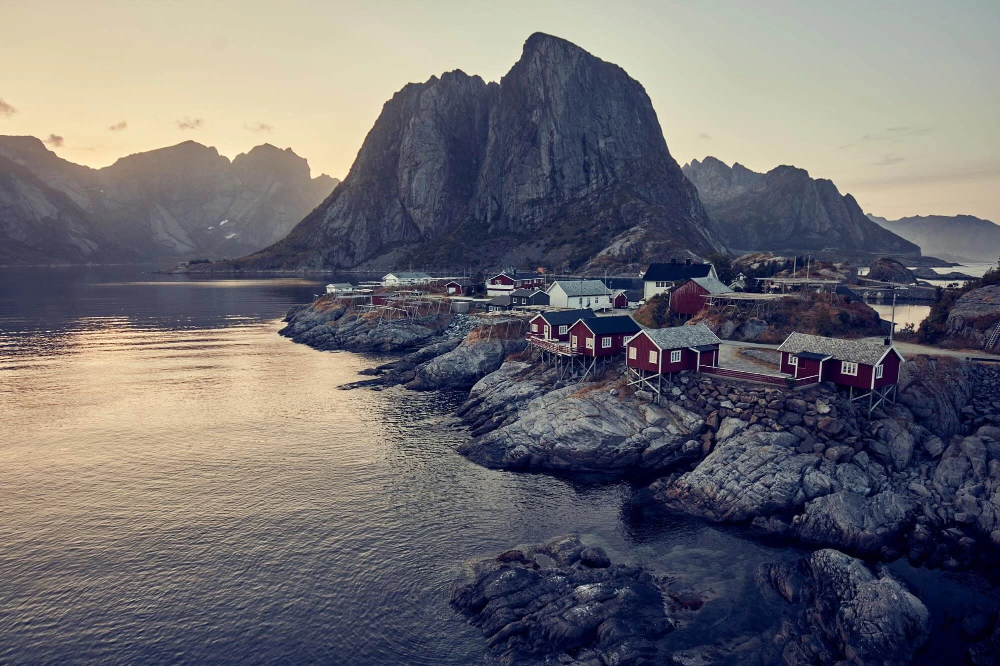 Landschaftsfotografie Norwegen – nordische Küstenlandschaft und räumliche Weite