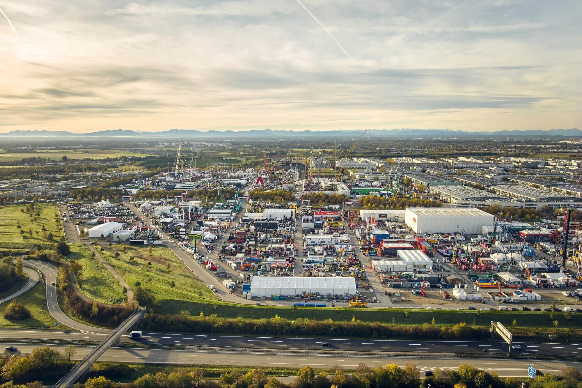 Drohnenfotografie Messe München – Gesamtstruktur des Bauma Ausstellungsgeländes