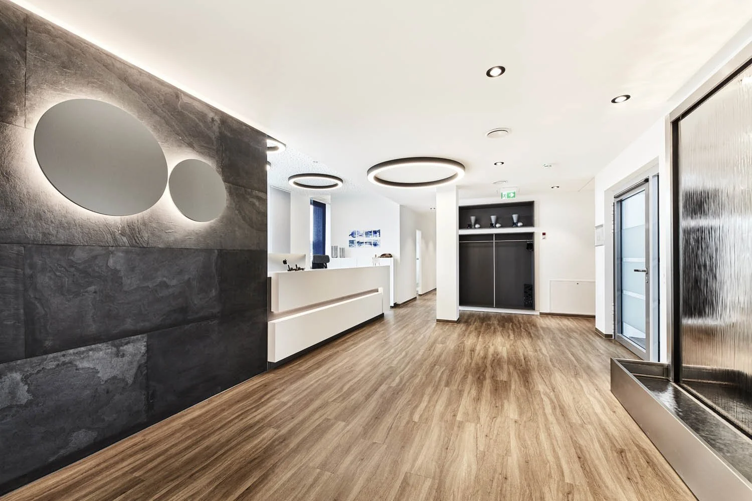 Architekturfotograf München – Arztpraxis Innenarchitektur