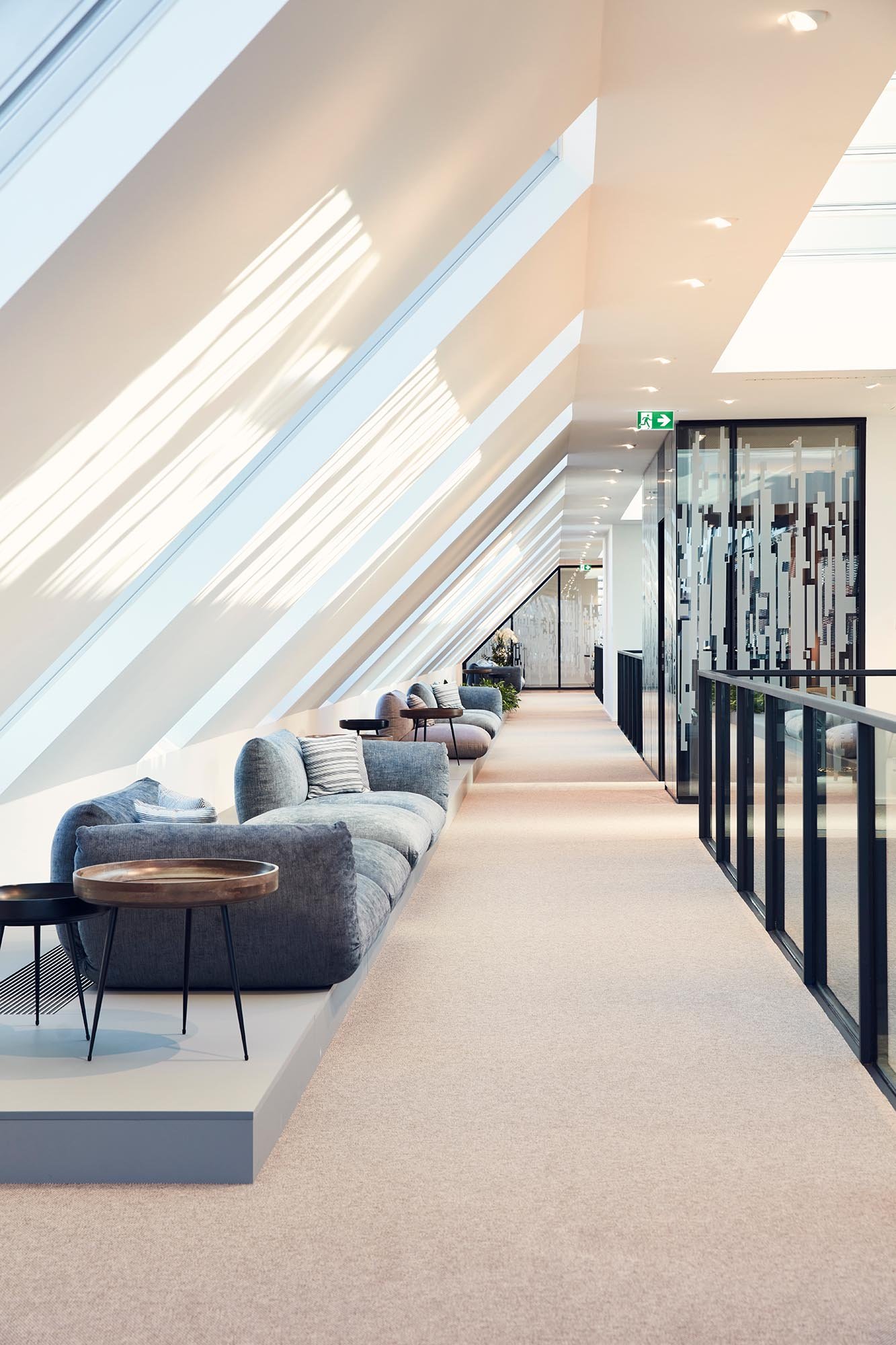 Architekturfotograf München – Besprechungsraum Kanzlei Innenarchitektur