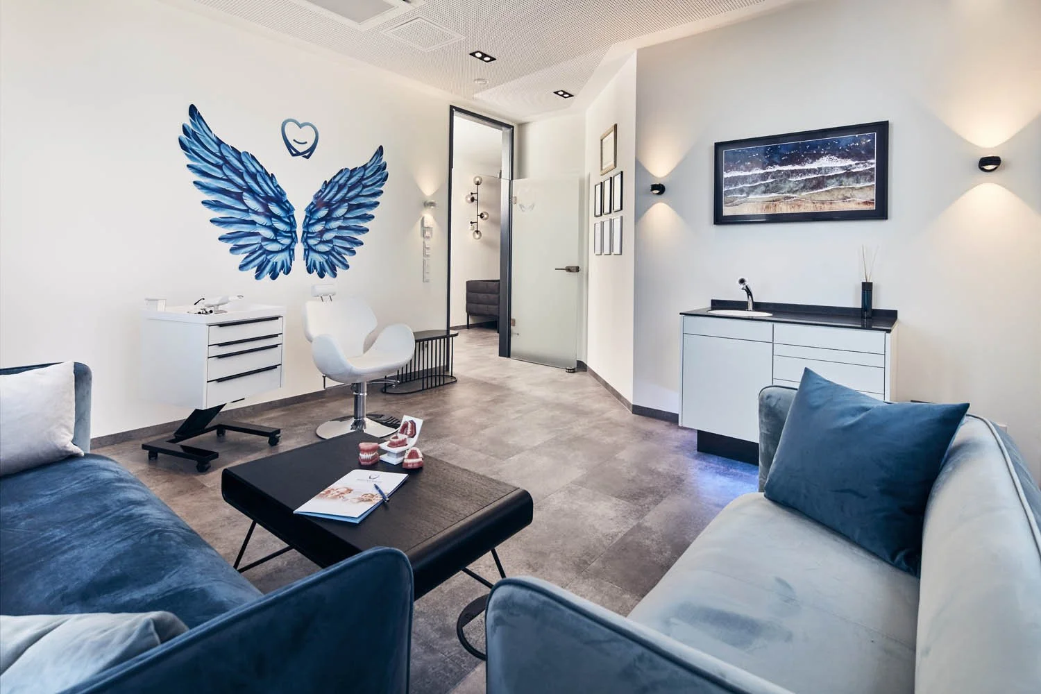 Kinderzahnarztpraxis moderne Gestaltung