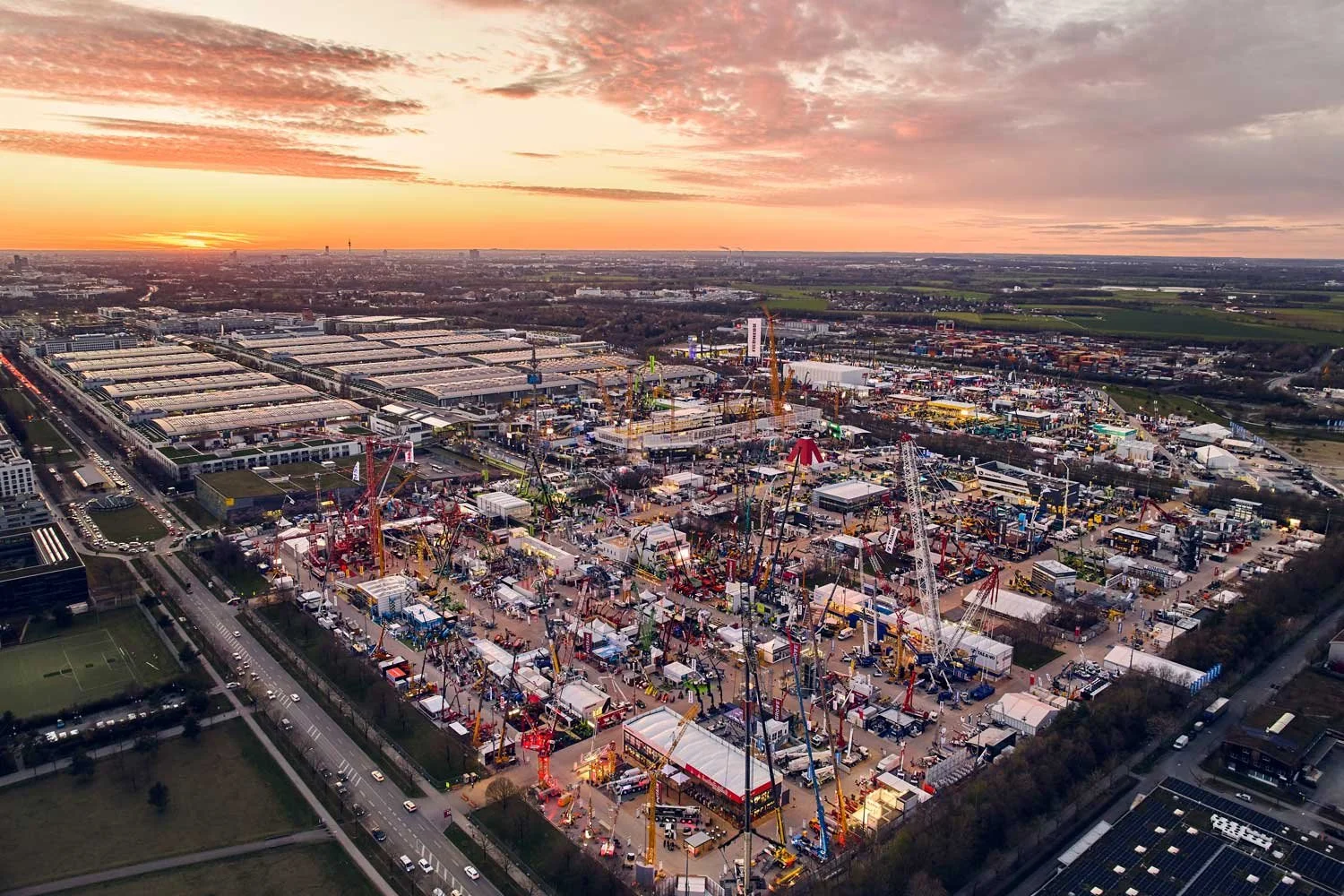 Drohnenfotografie Bauma München Ausstellungsgelände Übersicht