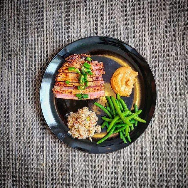Today at the #coronakitchen some Seared Ahi Tuna steak with Satay, Green beans and Quinoa.
.
.
.
.
.
#food #foodporn #foodie #instafood #foodphotography #foodstagram #yummy #instagood #foodblogger #delicious #love #foodlover #like #follow #healthyfoo