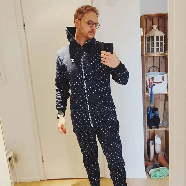 This #workfromhome thing is starting to get the best of me. Or what do you think @jaksaari & @onepiece ?
.
.
.
.
.
.
#yrittäjyys #yrittäjät #yrittäjä #entrepreneur #business #entrepreneurship #success #entrepreneurlife #s