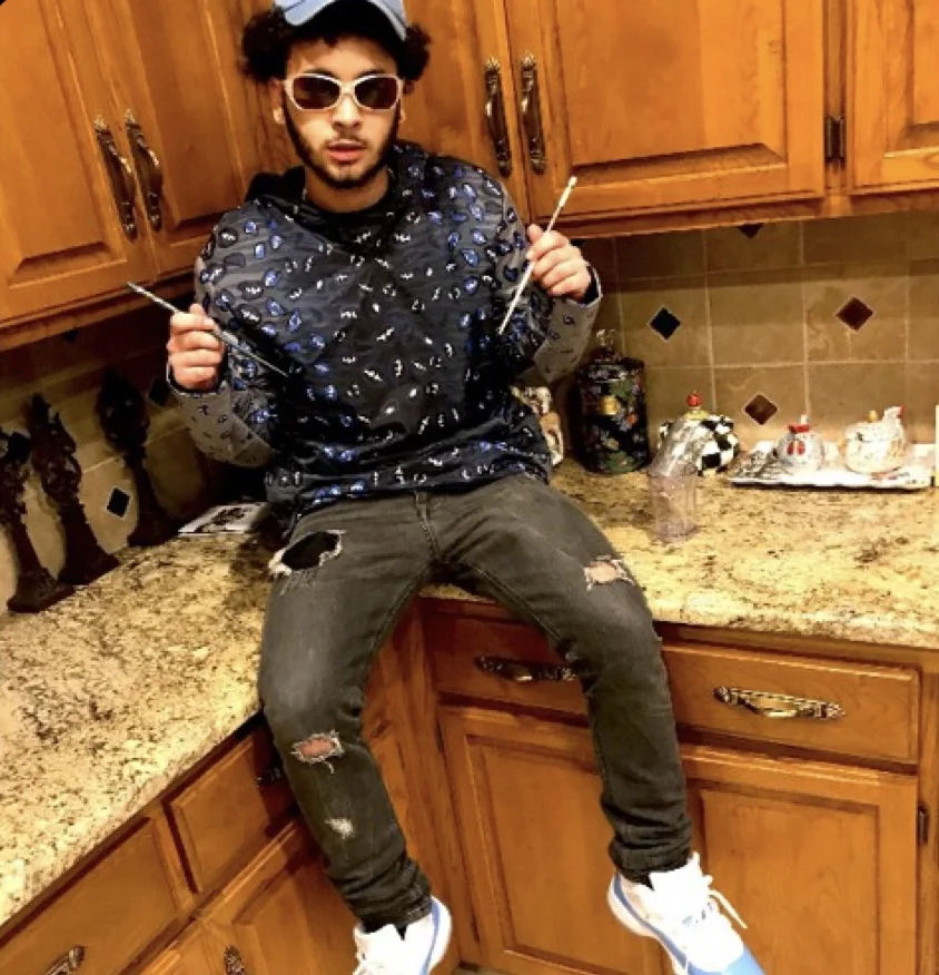 Lil Haji - Around Me 