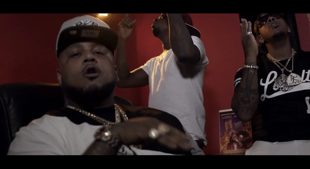 Liveola Ft Markeyz, Lil Keke &amp; King Kyle Lee - Still Here (Video) Dir By Squrilla Montana