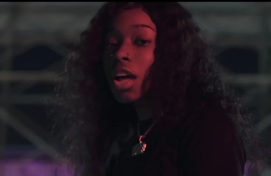 Ciani Mills - Clark Kent (Video)