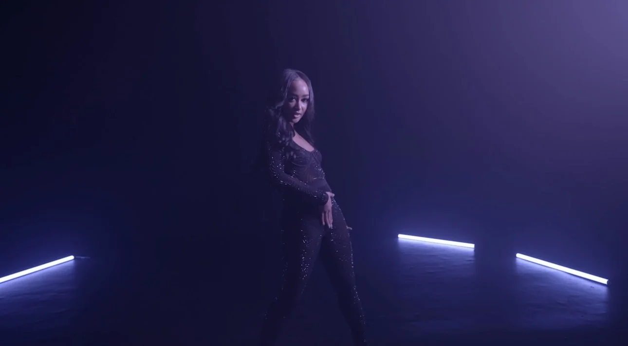 Gabrielle B. - Body (Video)