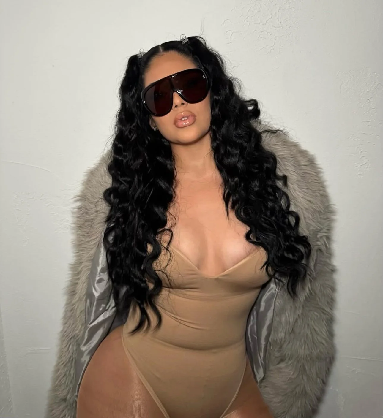 Daisy Simo - Money Twerk Freestyle x Sweet Revenge (Single)