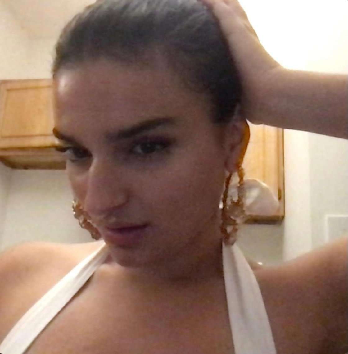 Secily - different (Single)