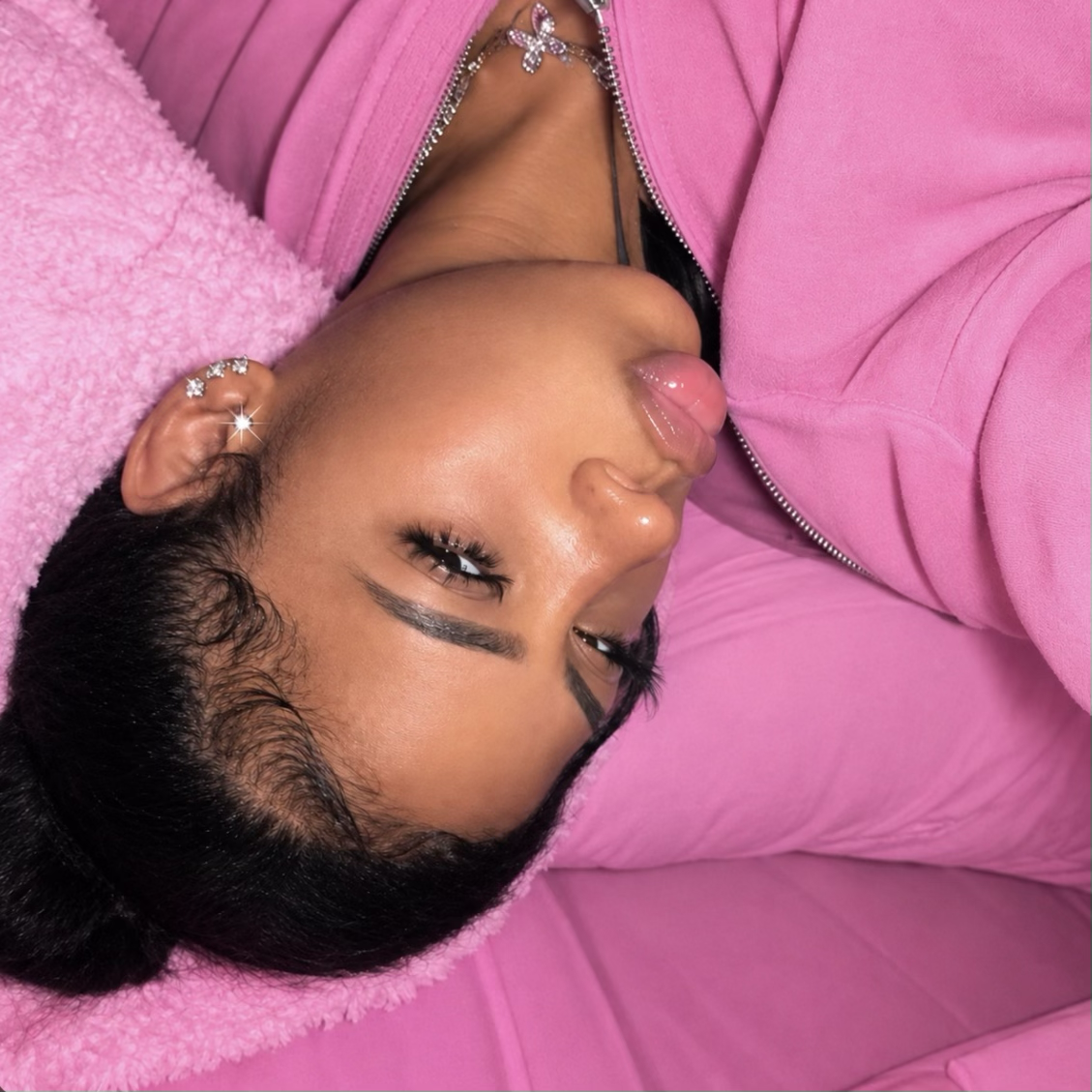 Tiva Fox - At Night (Single) 