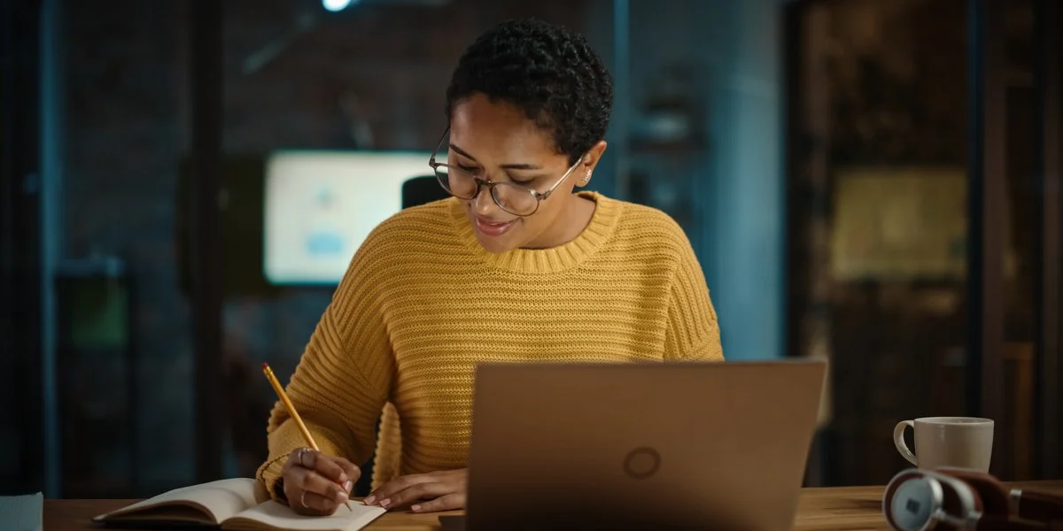 Lattice | How to Use Weekly Updates to Be a Better Manager