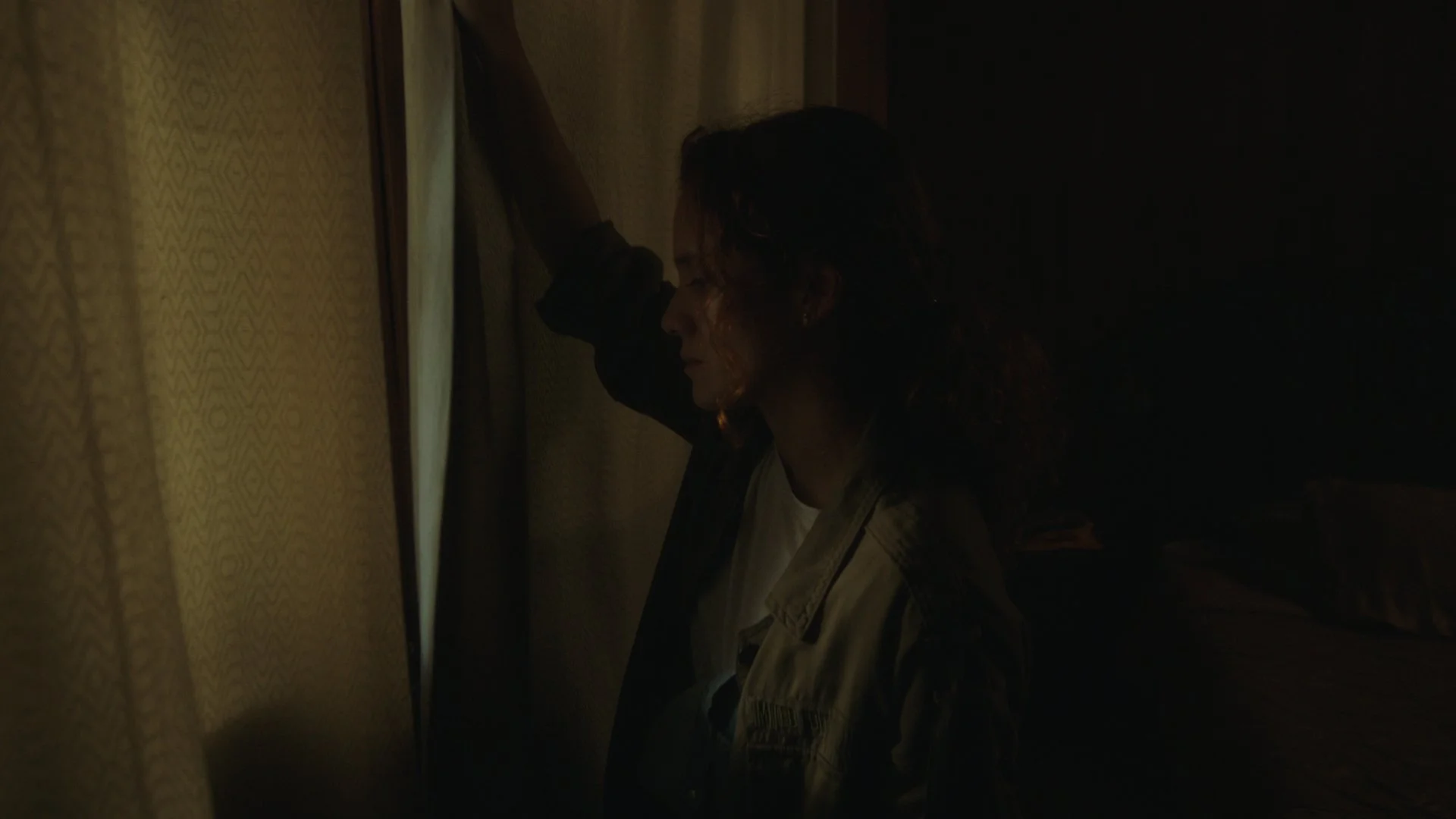 Still 406_1.165.5.jpg