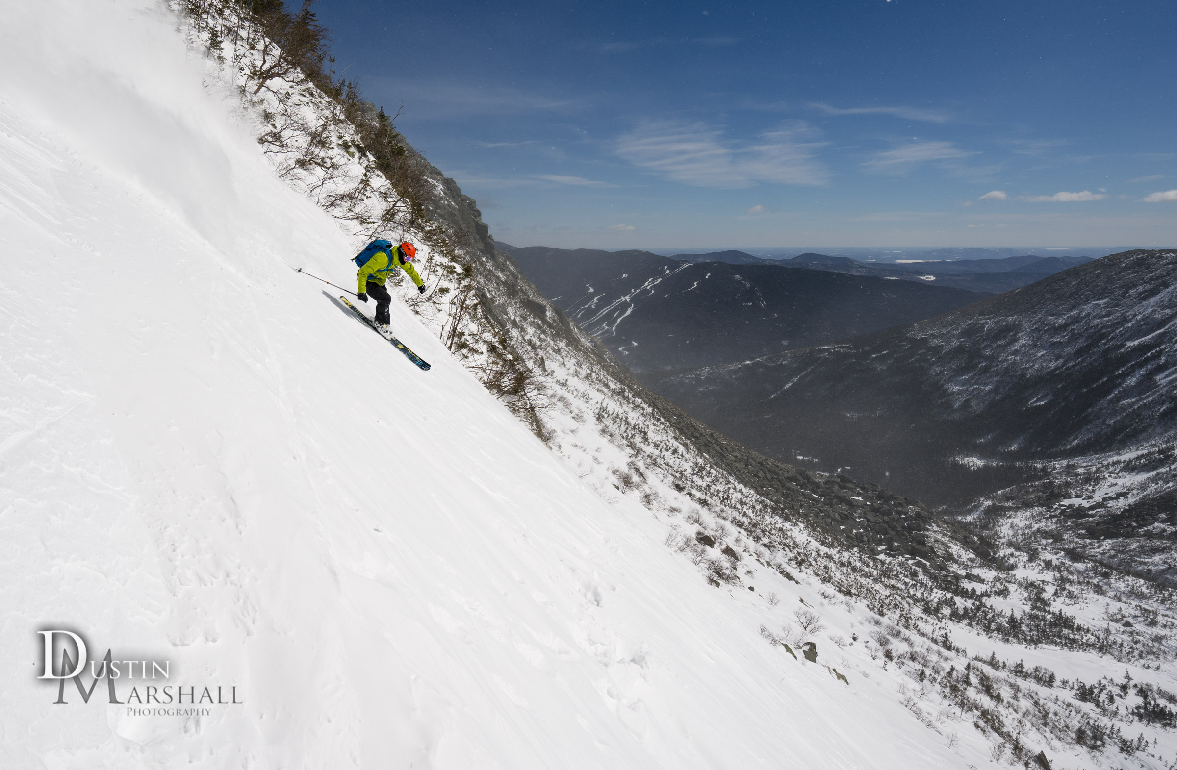 Skiing right gully in Tuckerman Ravine Mt Washington