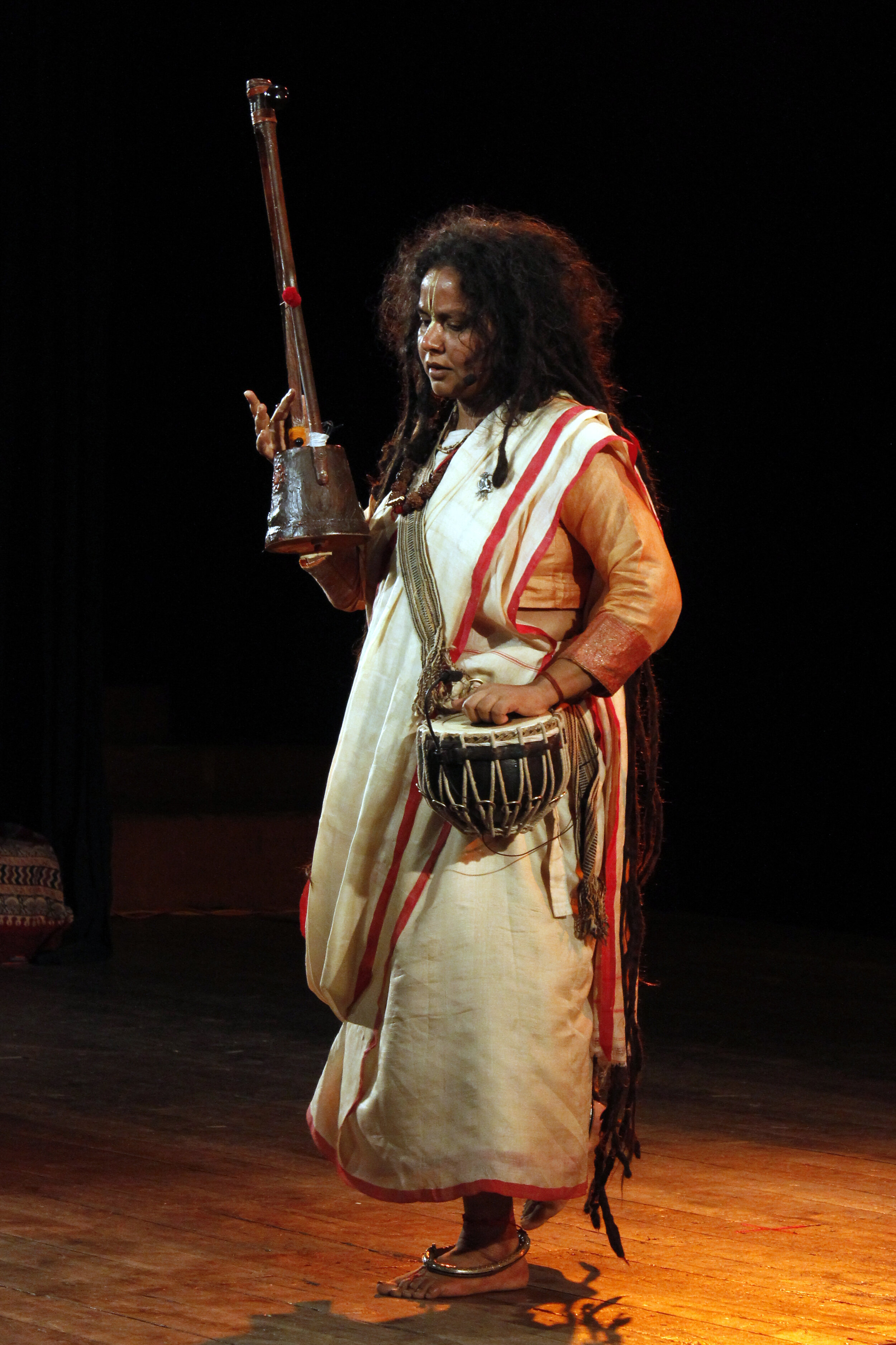 Parvati_Baul_performing_at_Bharat_Bhavan_Bhopal_(1).jpg