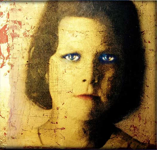 Gold with blue eyes, 12x12 with custom frame