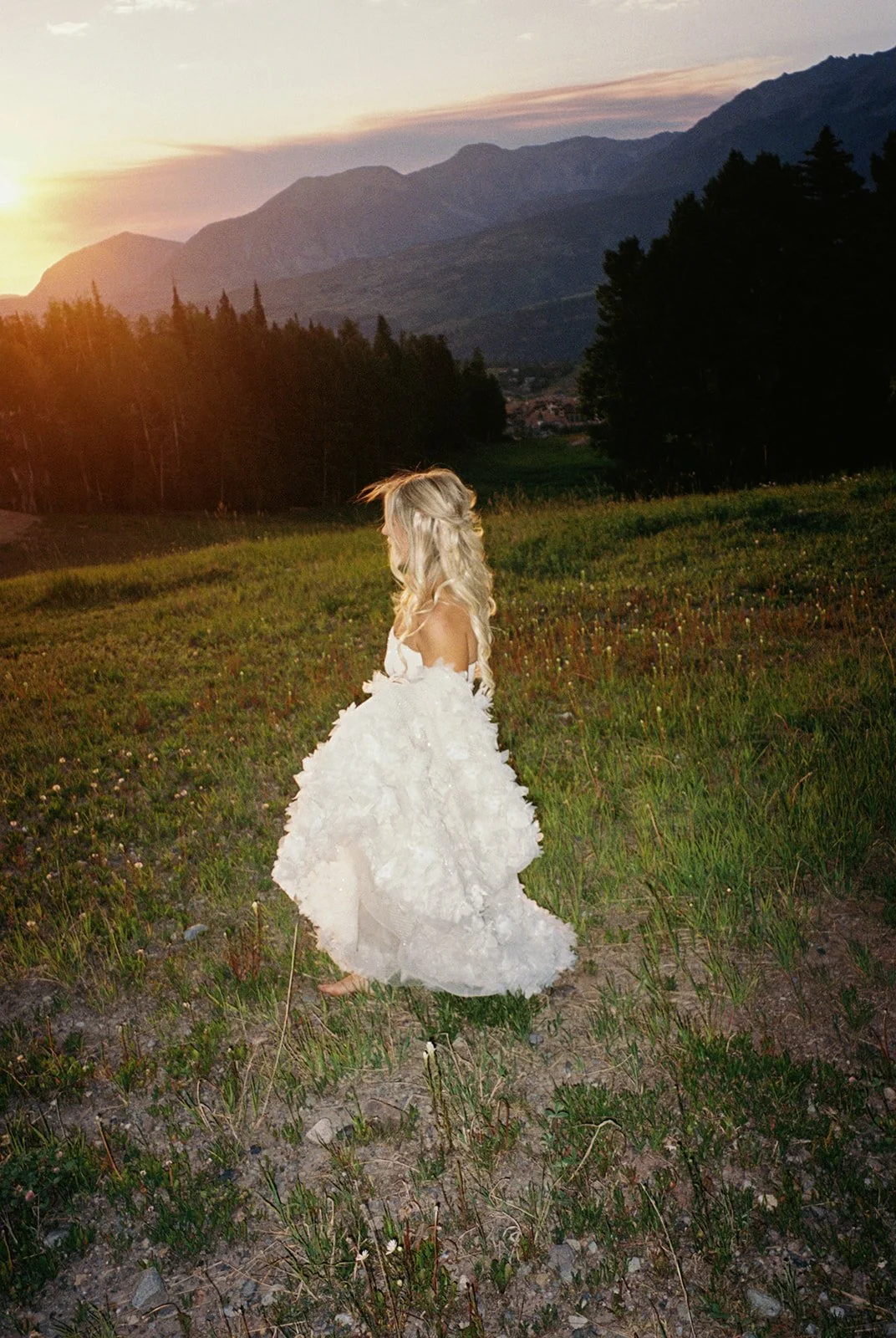 golden-hour-photos-gorrono-ranch-telluride-colorado-mountain-views
