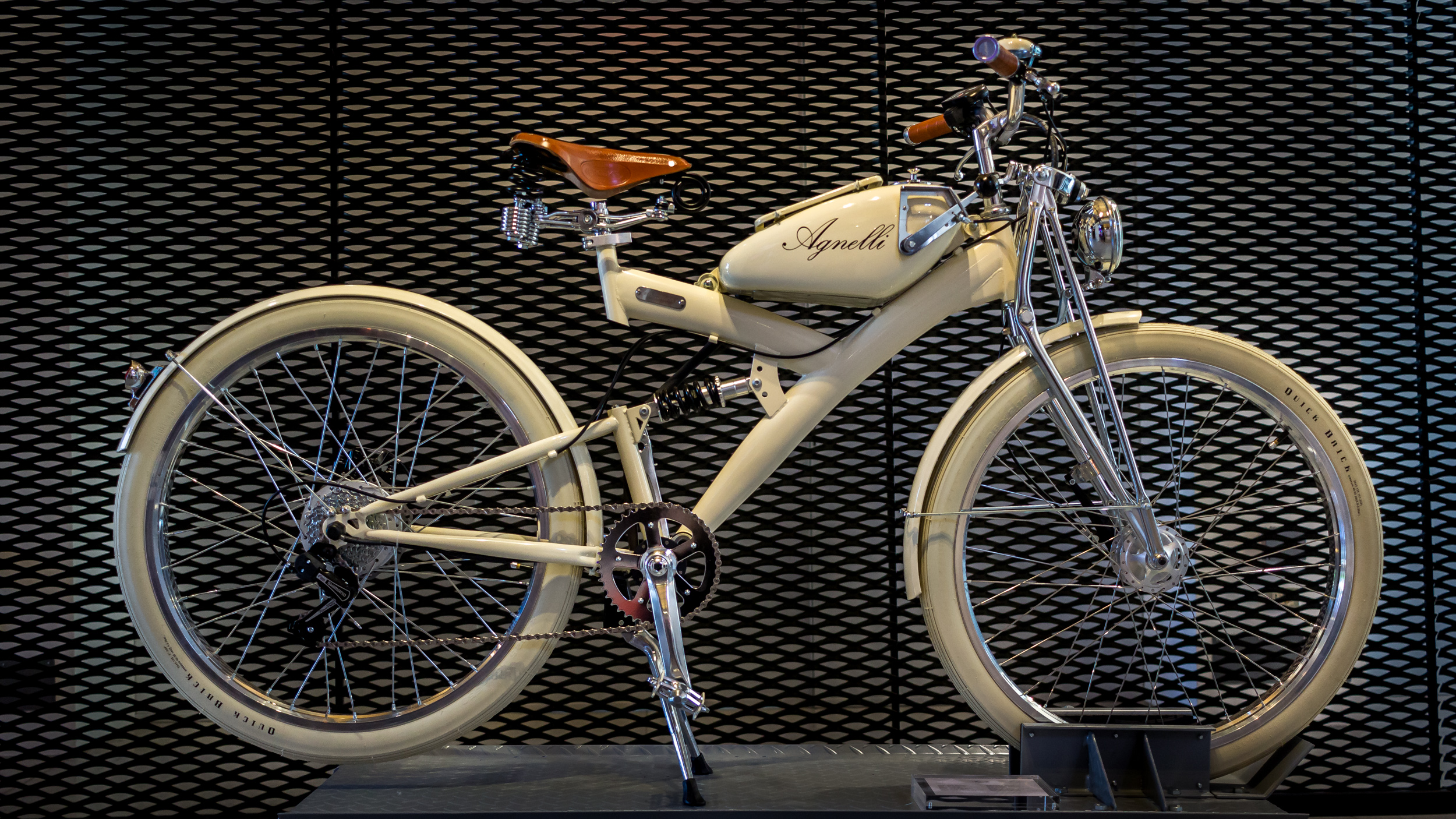 Agnelli Motorized Bike