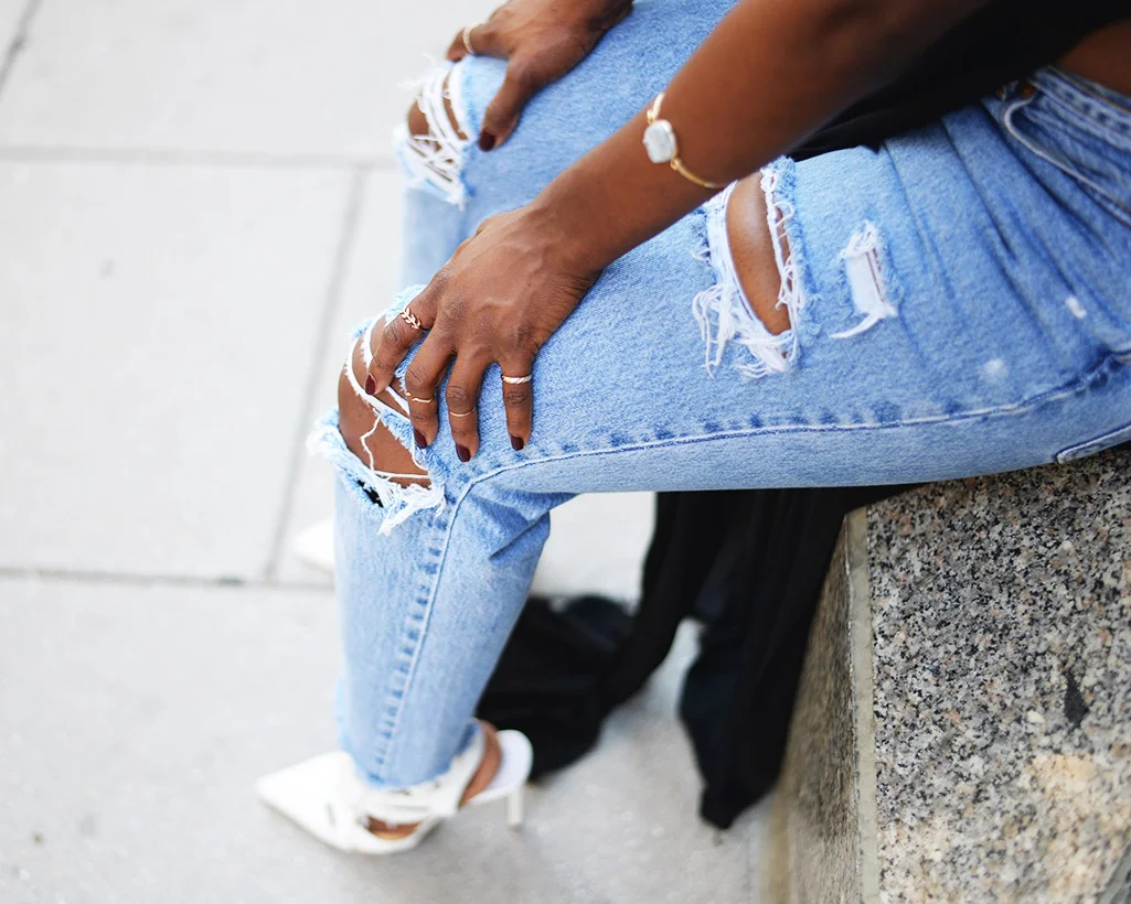 Tasha-James-The-Glossier-Fashion-Style-Beauty-Lifestyle-Blogger-DC-Arlington-Top-Streetstyle-Editorial-Chinatown-Shop-With-Chevy-Maxi-Shirt-Box-Braids-5.jpg