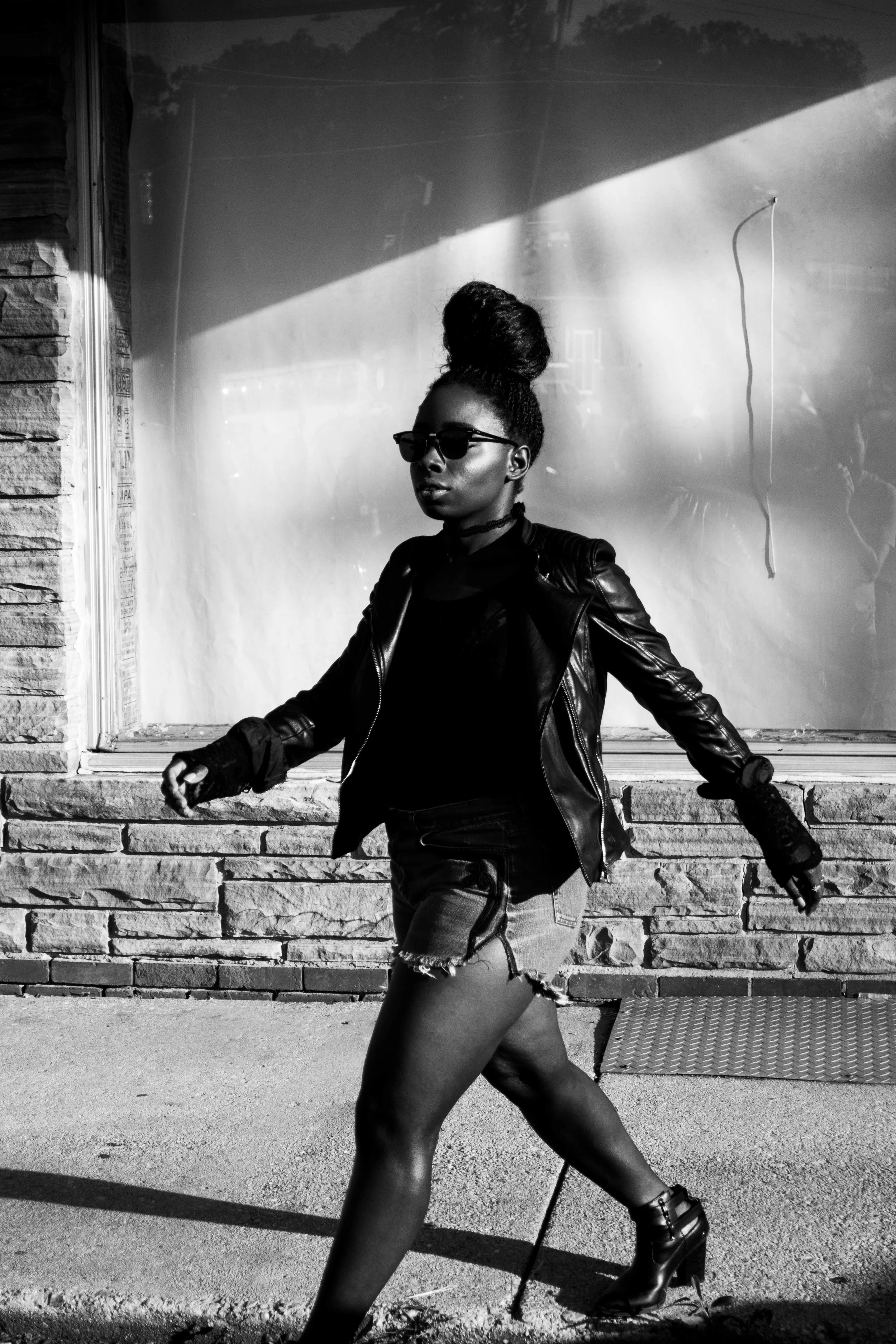 The-Glossier-Tasha-James-All-Black-Denim-Shorts-Fashion-Blogger-DC-Summer-2016-BBHMM-39.jpg