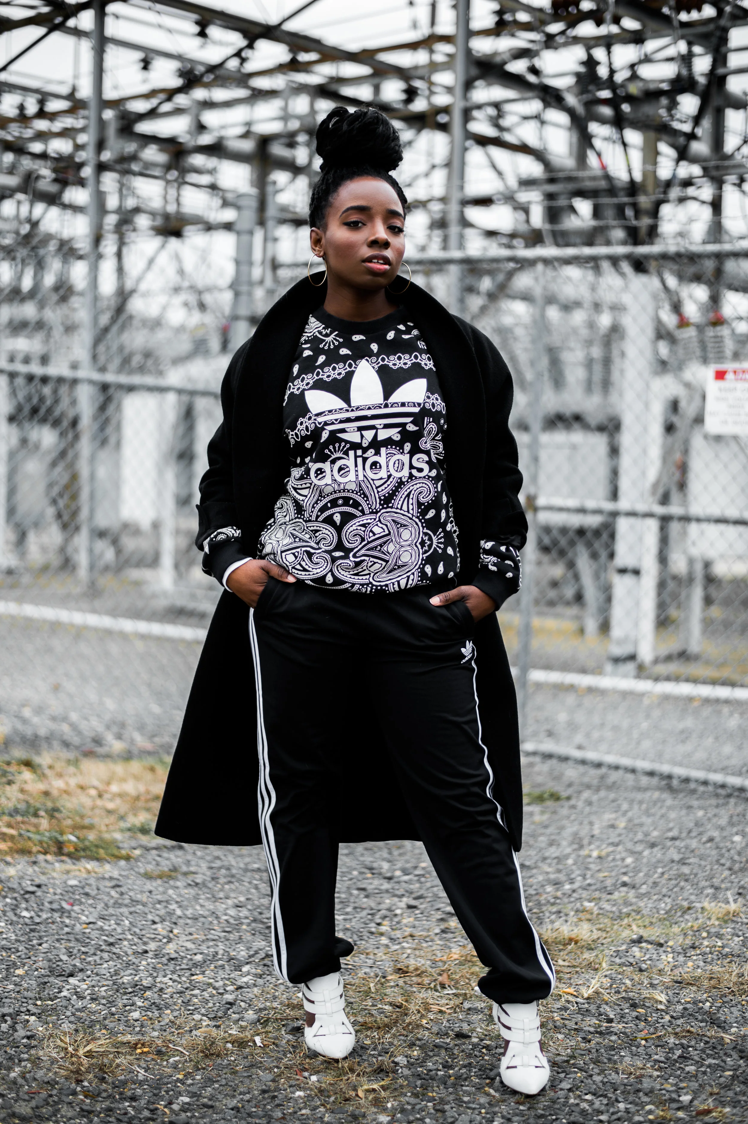 The_Glossier_Tasha_James_Fashion_Blogger_Style_Adidas_All_black_DC-5.jpg
