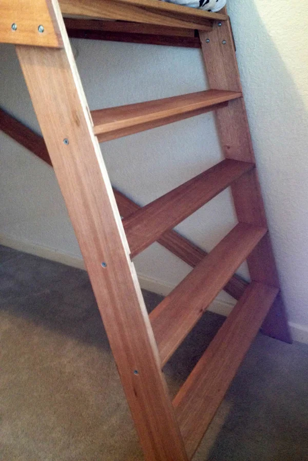 Loft bed b.jpg